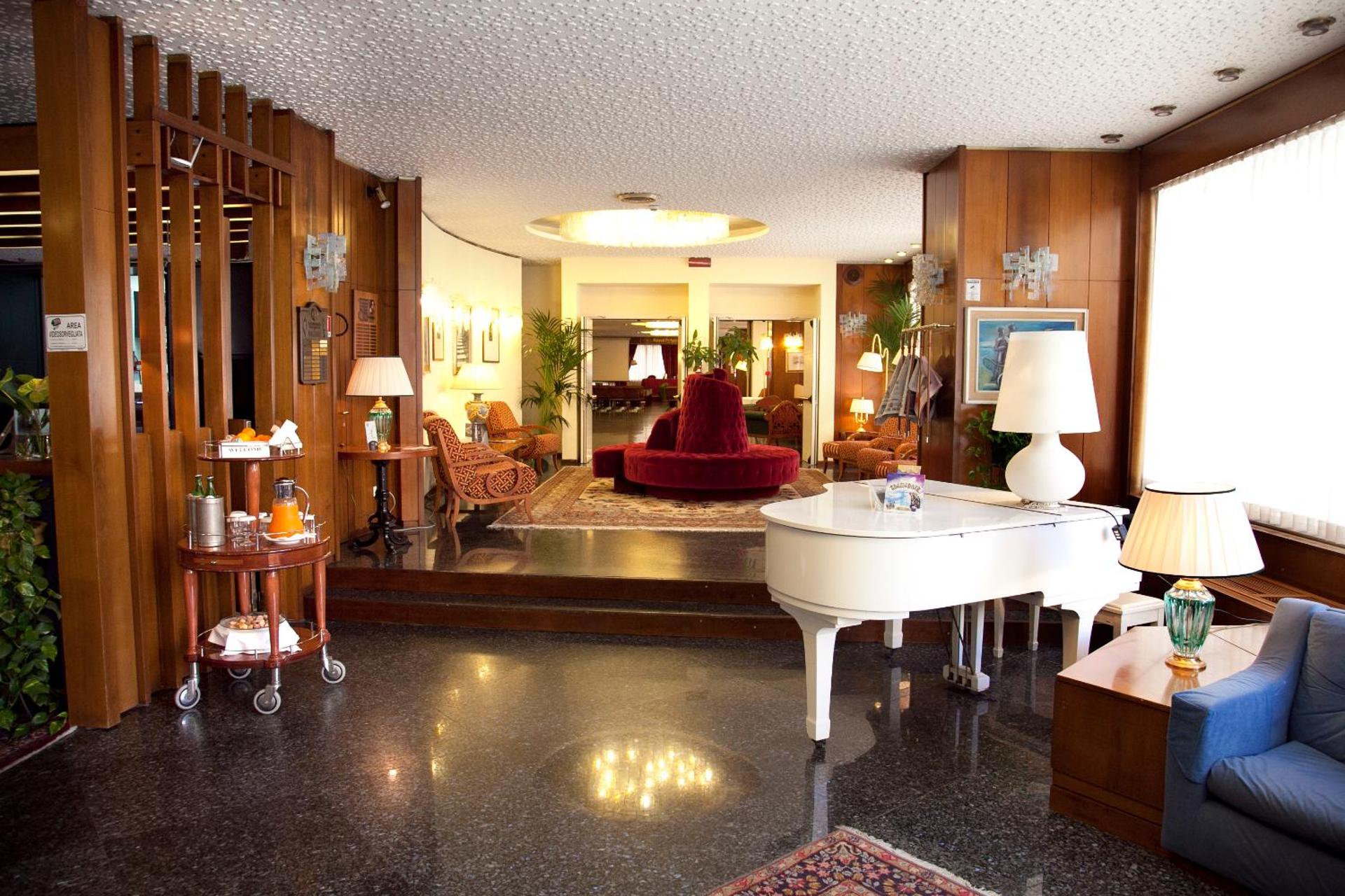 Hotel Royal Palace - Photo 42