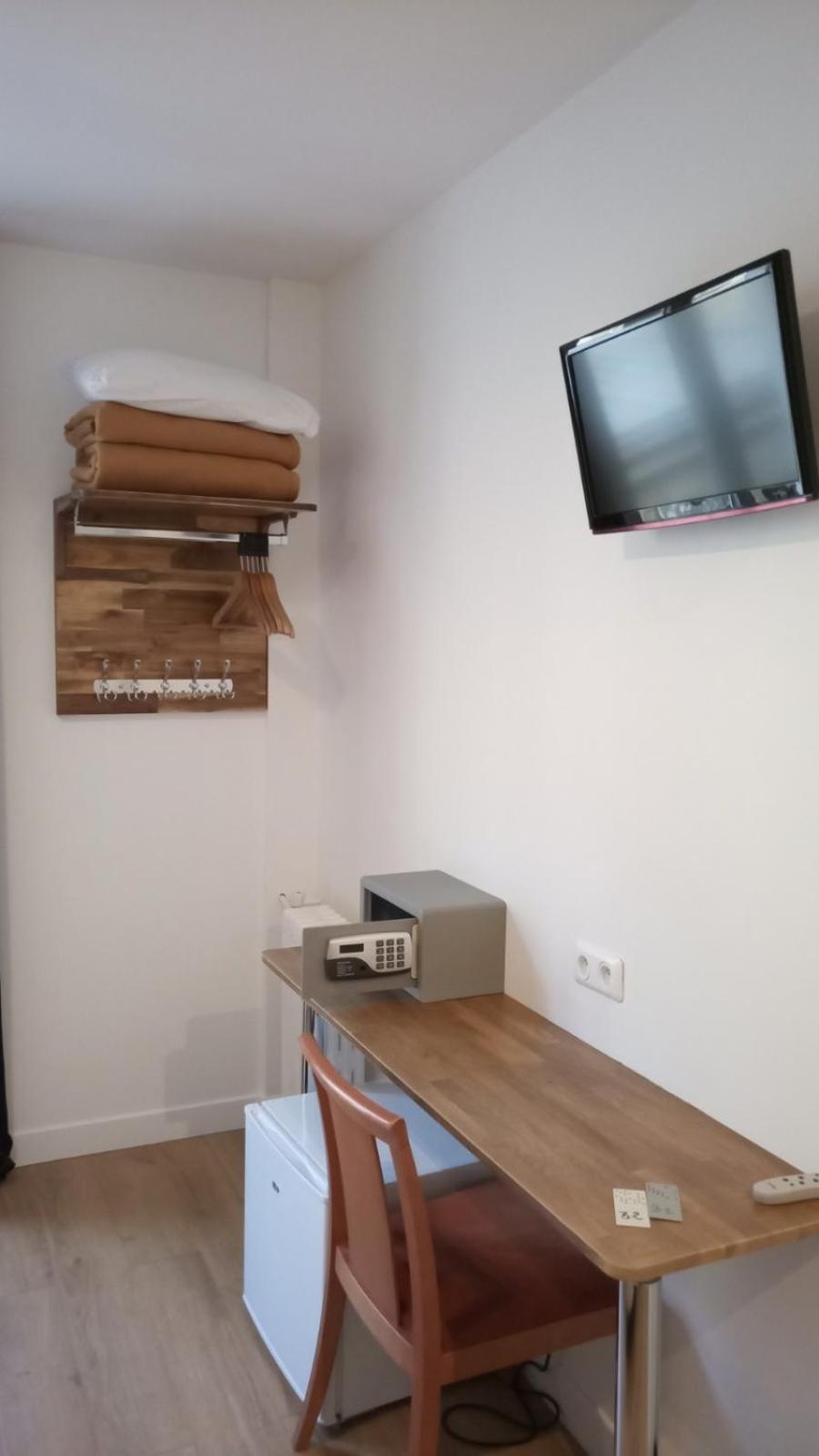 Hôtel De La Perdrix Rouge - Photo 65