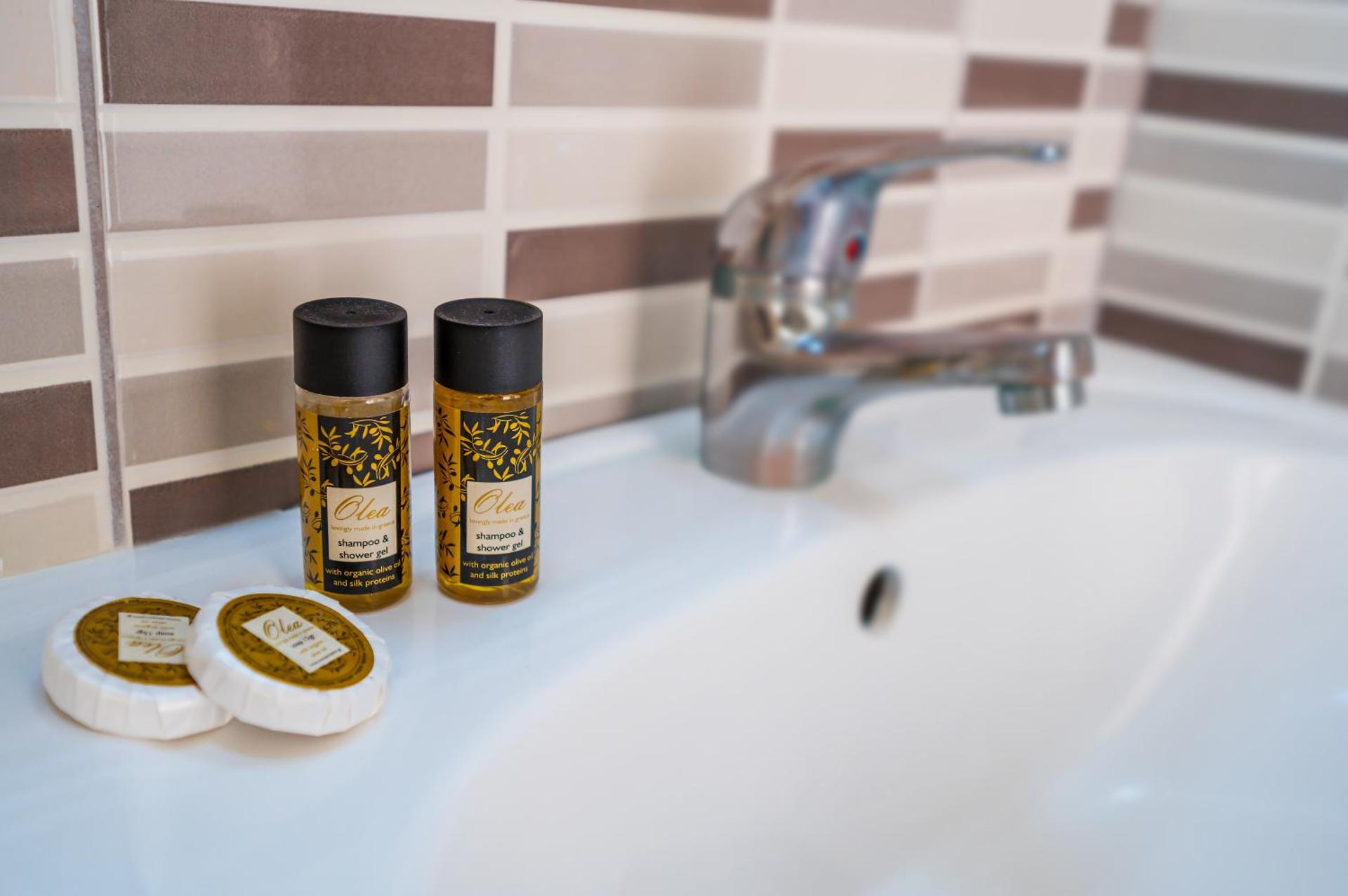 Jonathan Studio Apartments - Photo 33