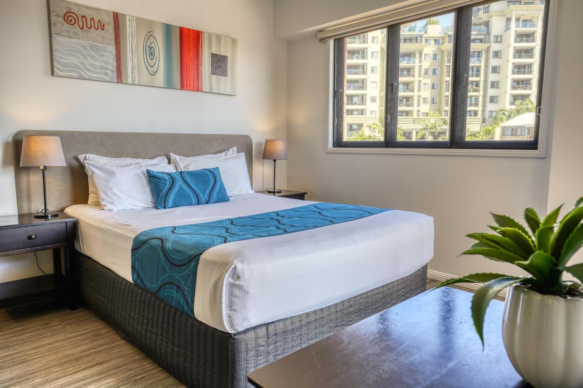 Central Brunswick Apartment Hotel - Photo 18