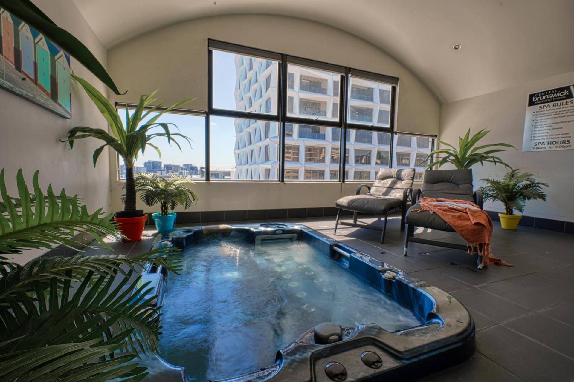 Central Brunswick Apartment Hotel - Photo 52