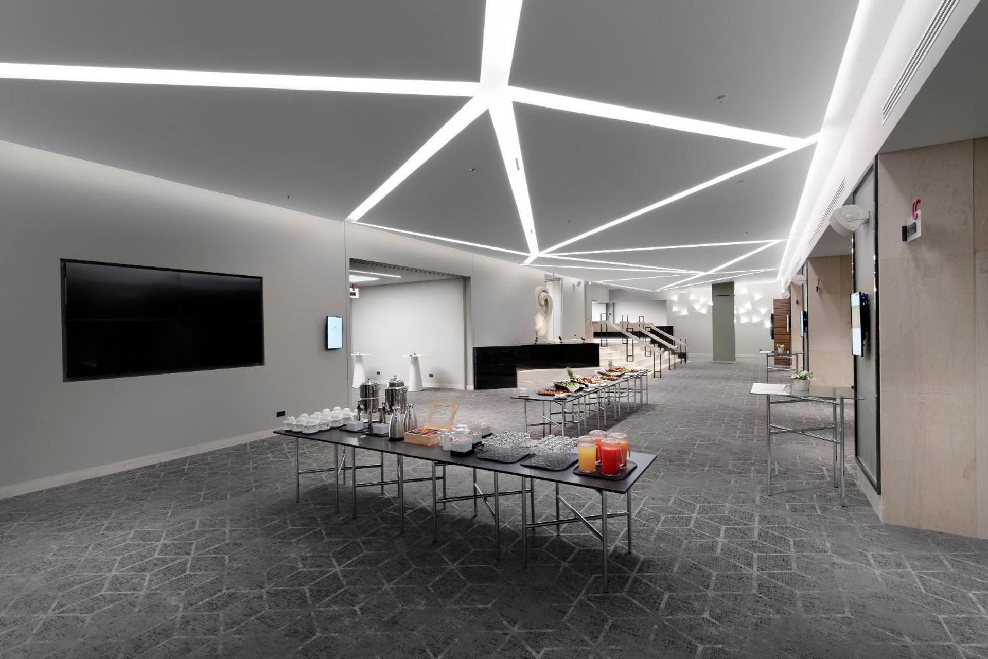 Crowne Plaza Athens City Centre by IHG - Photo 83