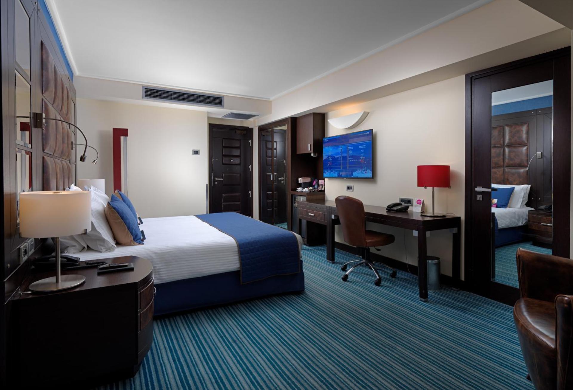 Crowne Plaza Athens City Centre by IHG - Photo 16