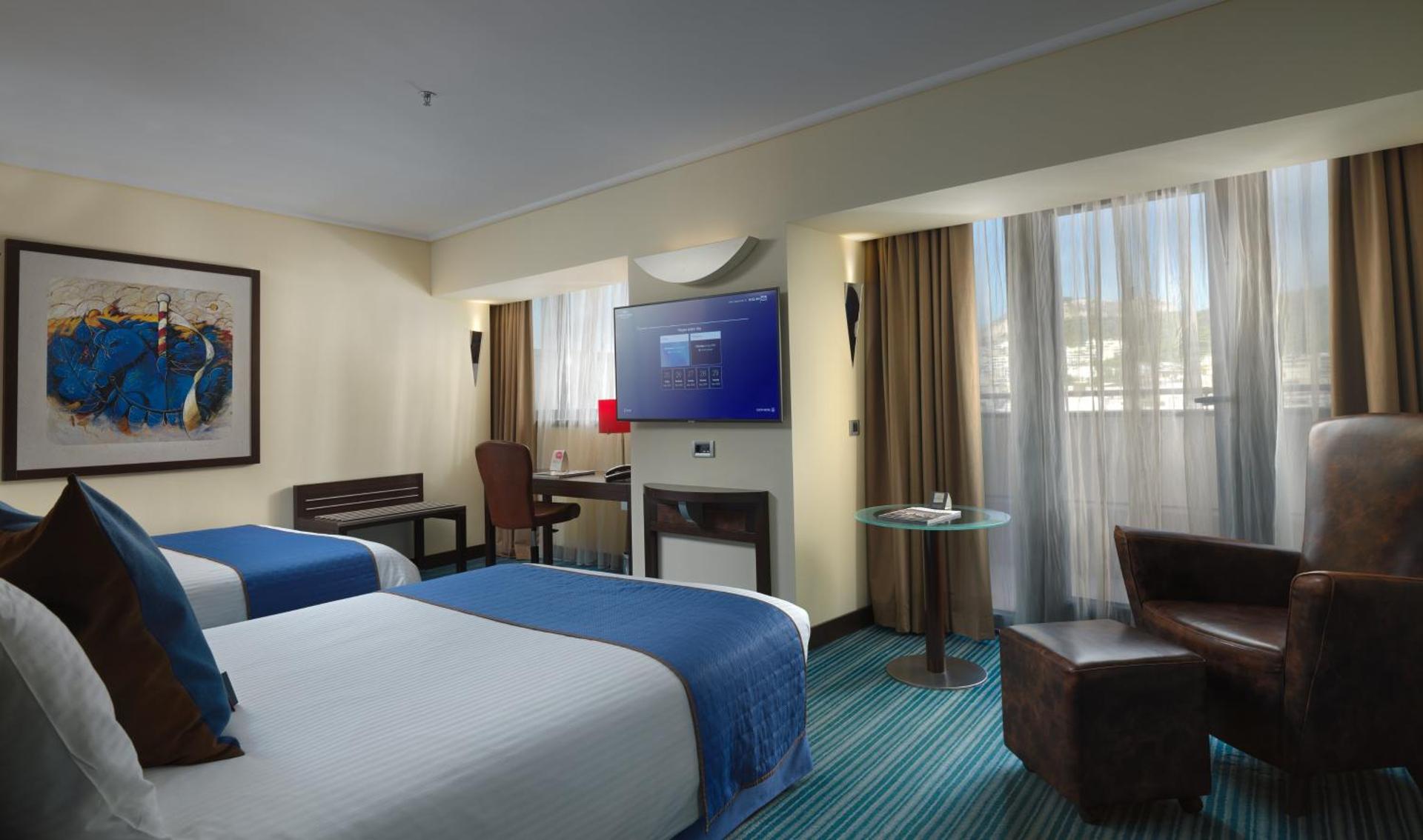 Crowne Plaza Athens City Centre by IHG - Photo 14