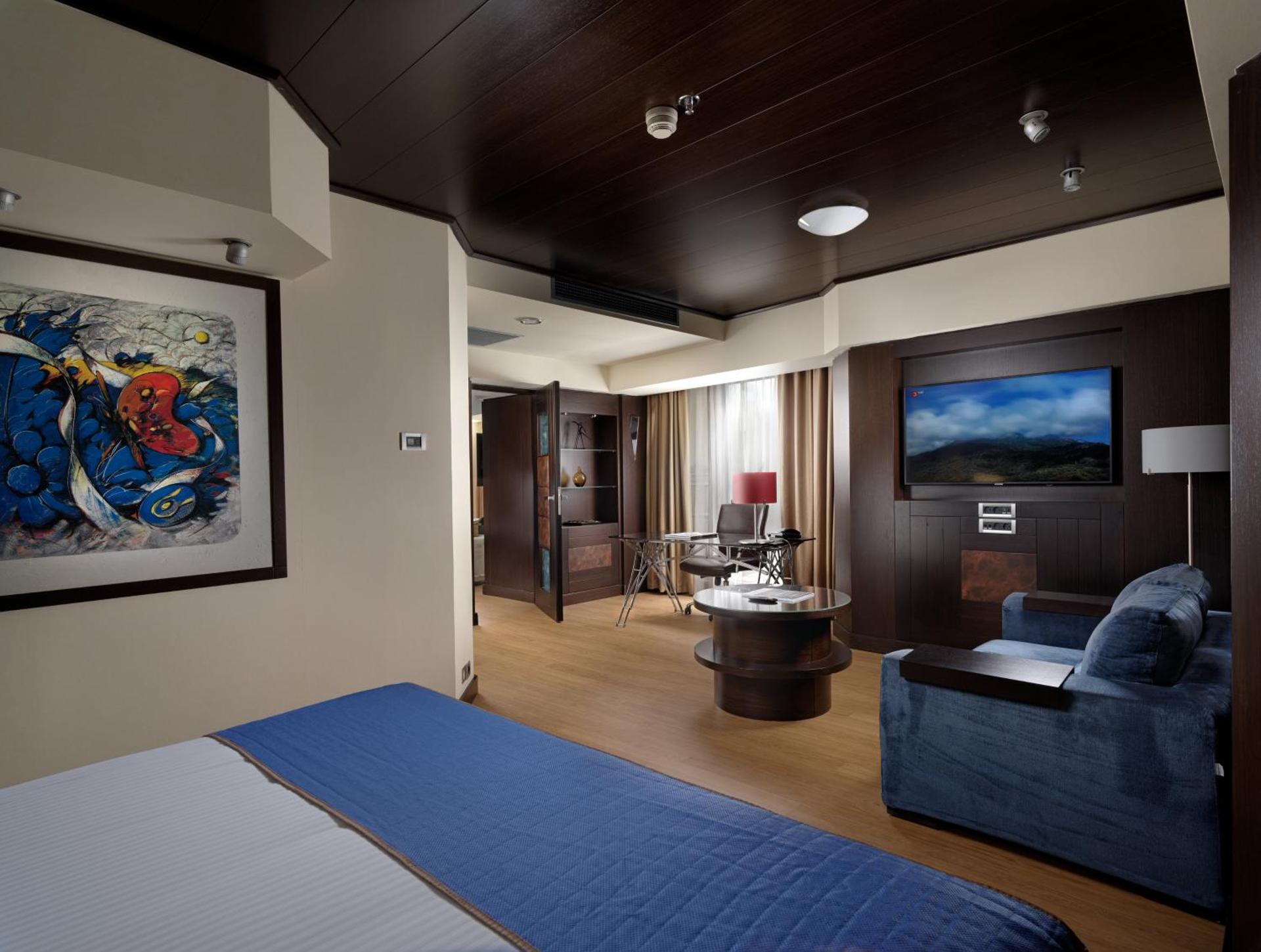 Crowne Plaza Athens City Centre by IHG - Photo 95