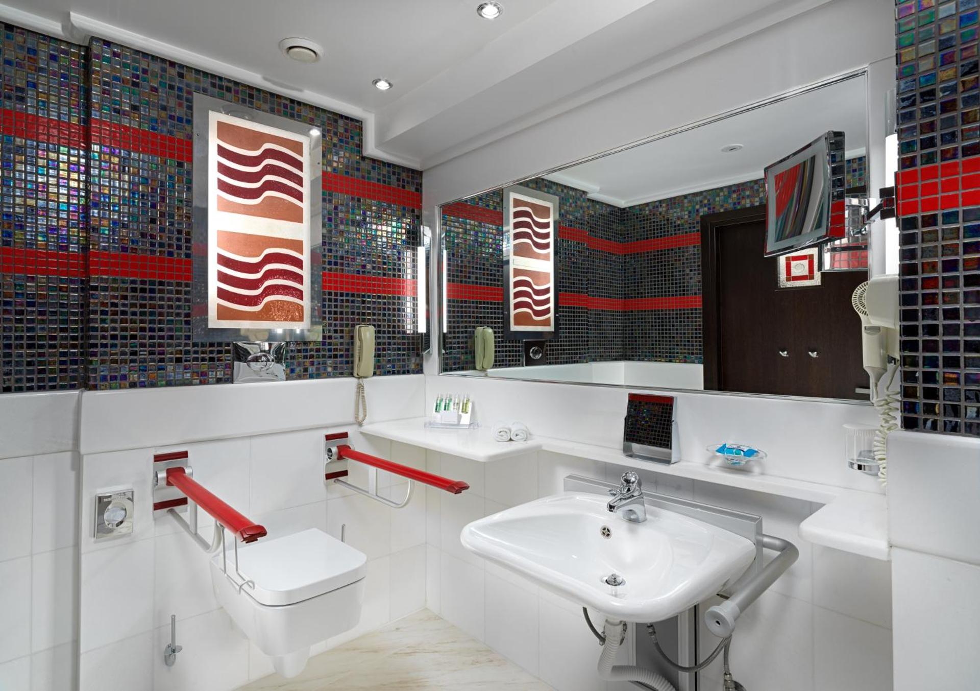 Crowne Plaza Athens City Centre by IHG - Photo 93