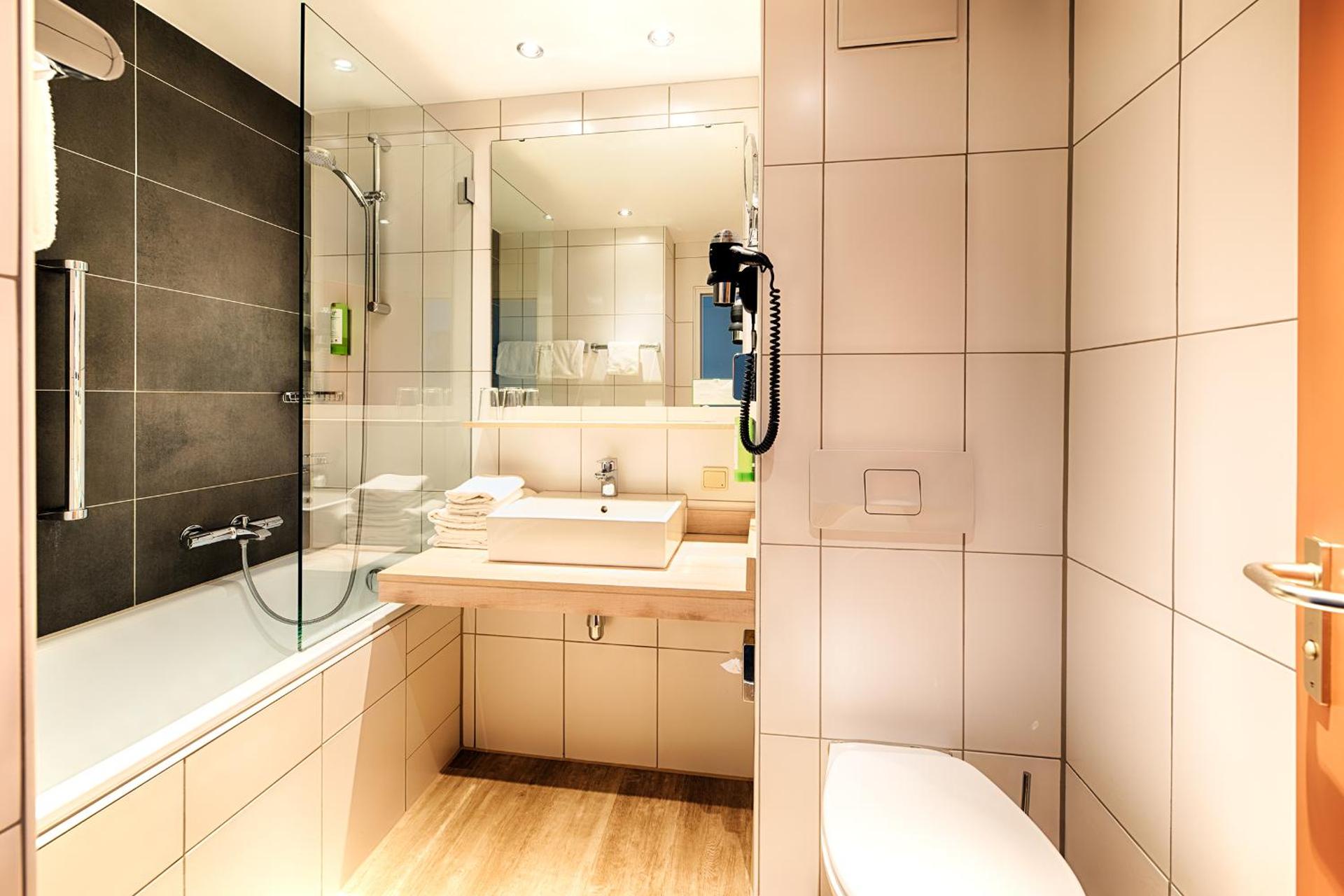 Holiday Inn Munich - South by IHG - Photo 33