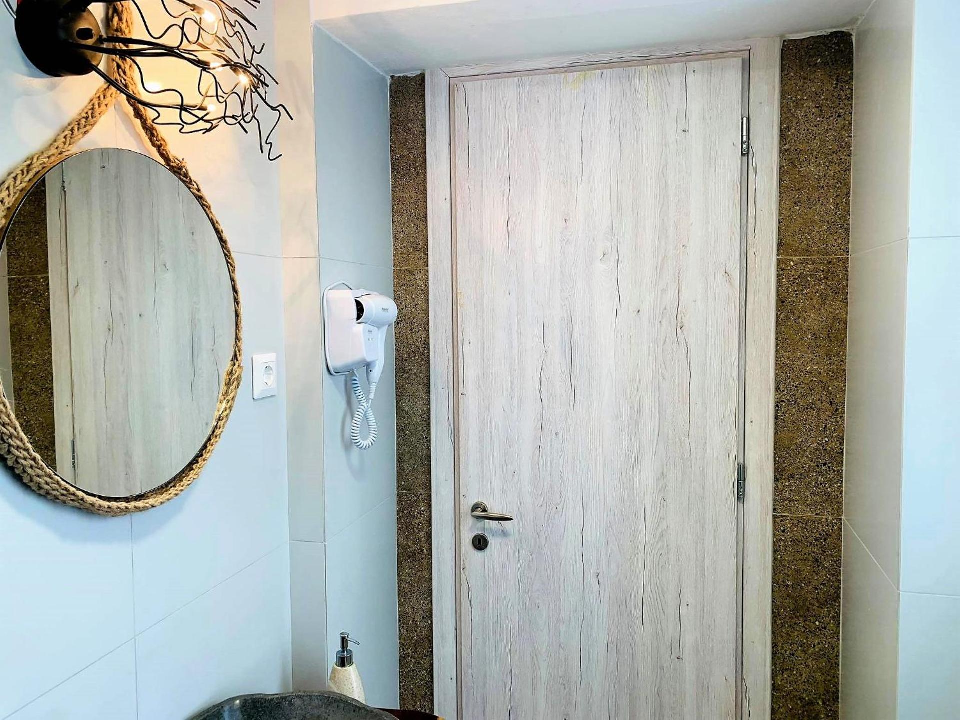 Semiramis Guesthouse - Photo 109