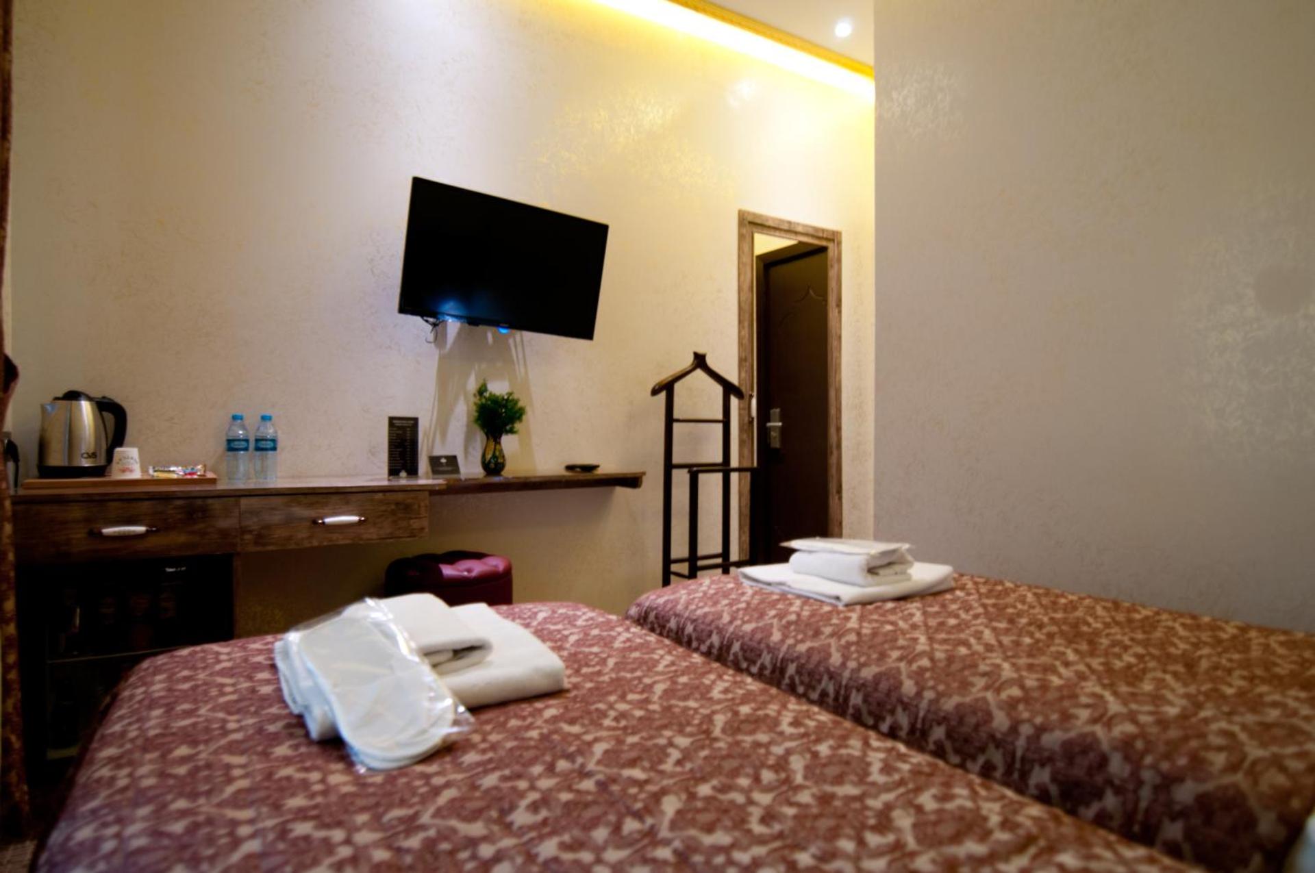 Grand Ambiance Hotel - Photo 18