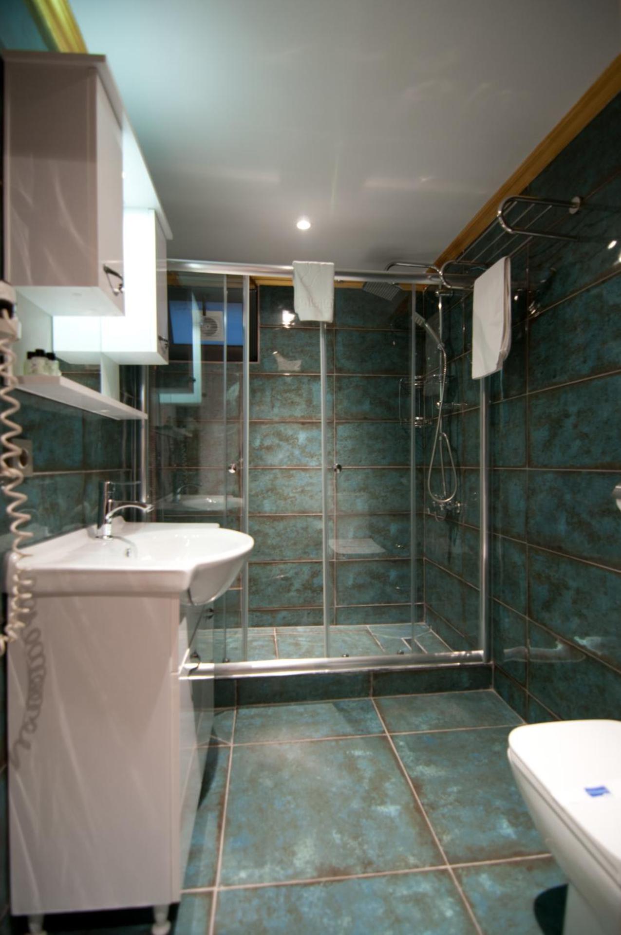 Grand Ambiance Hotel - Photo 28