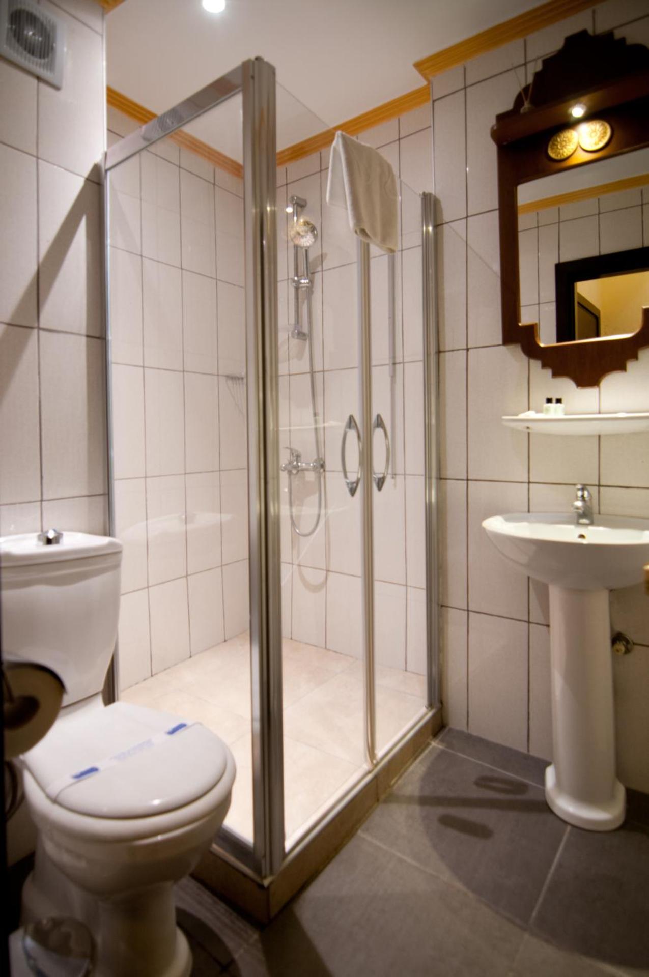 Grand Ambiance Hotel - Photo 58