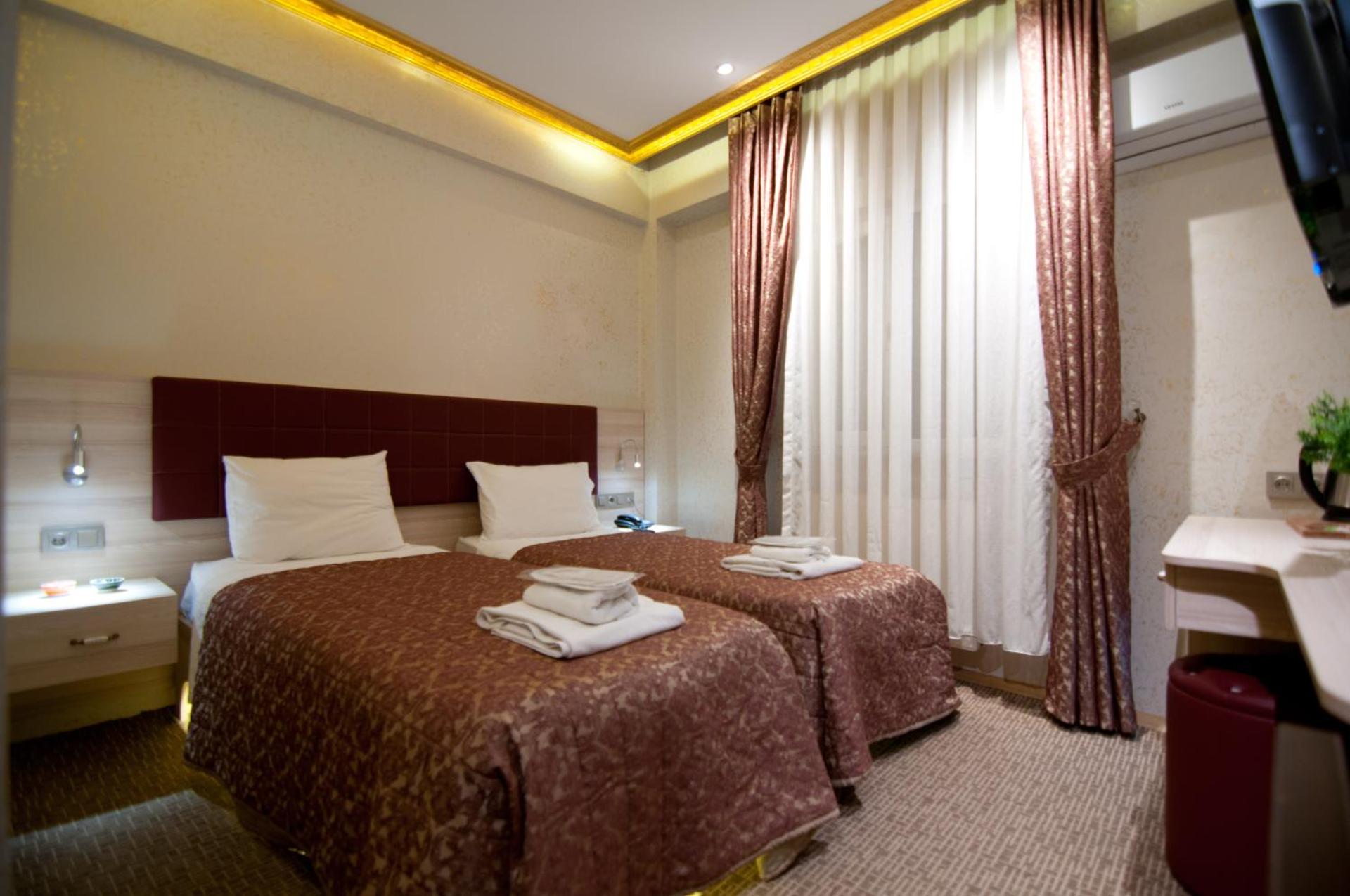 Grand Ambiance Hotel - Photo 62