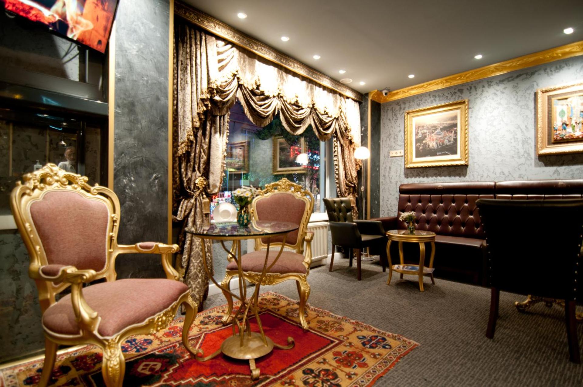 Grand Ambiance Hotel - Photo 3