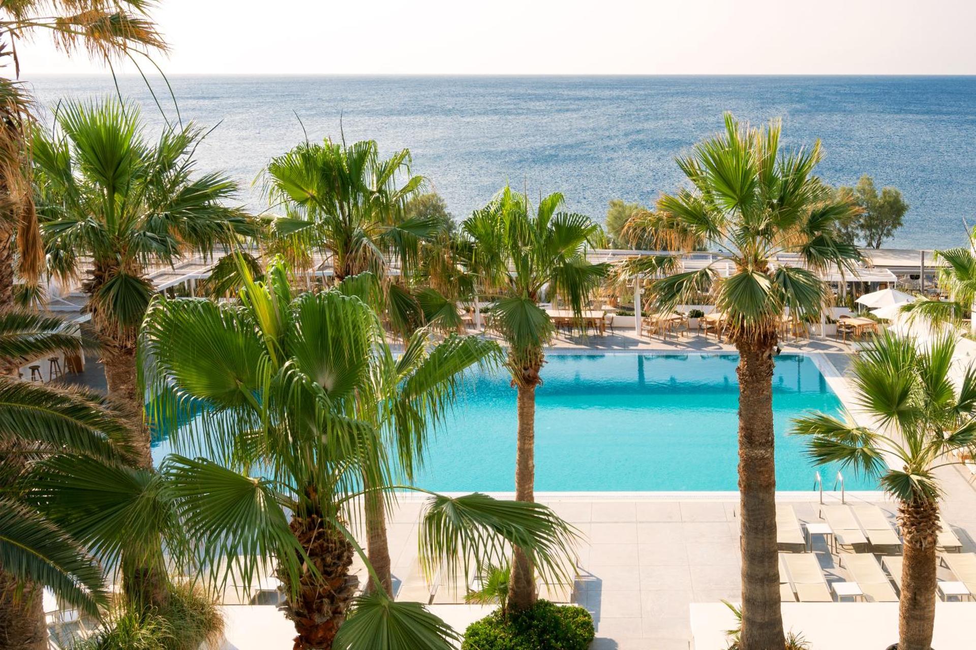 Kamari Beach Hotel - Photo 41