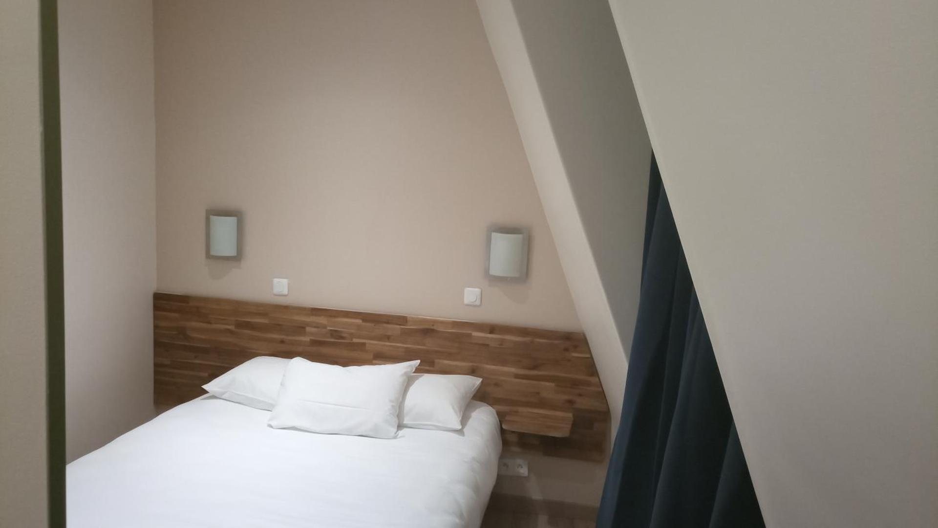 Hôtel De La Perdrix Rouge - Photo 14