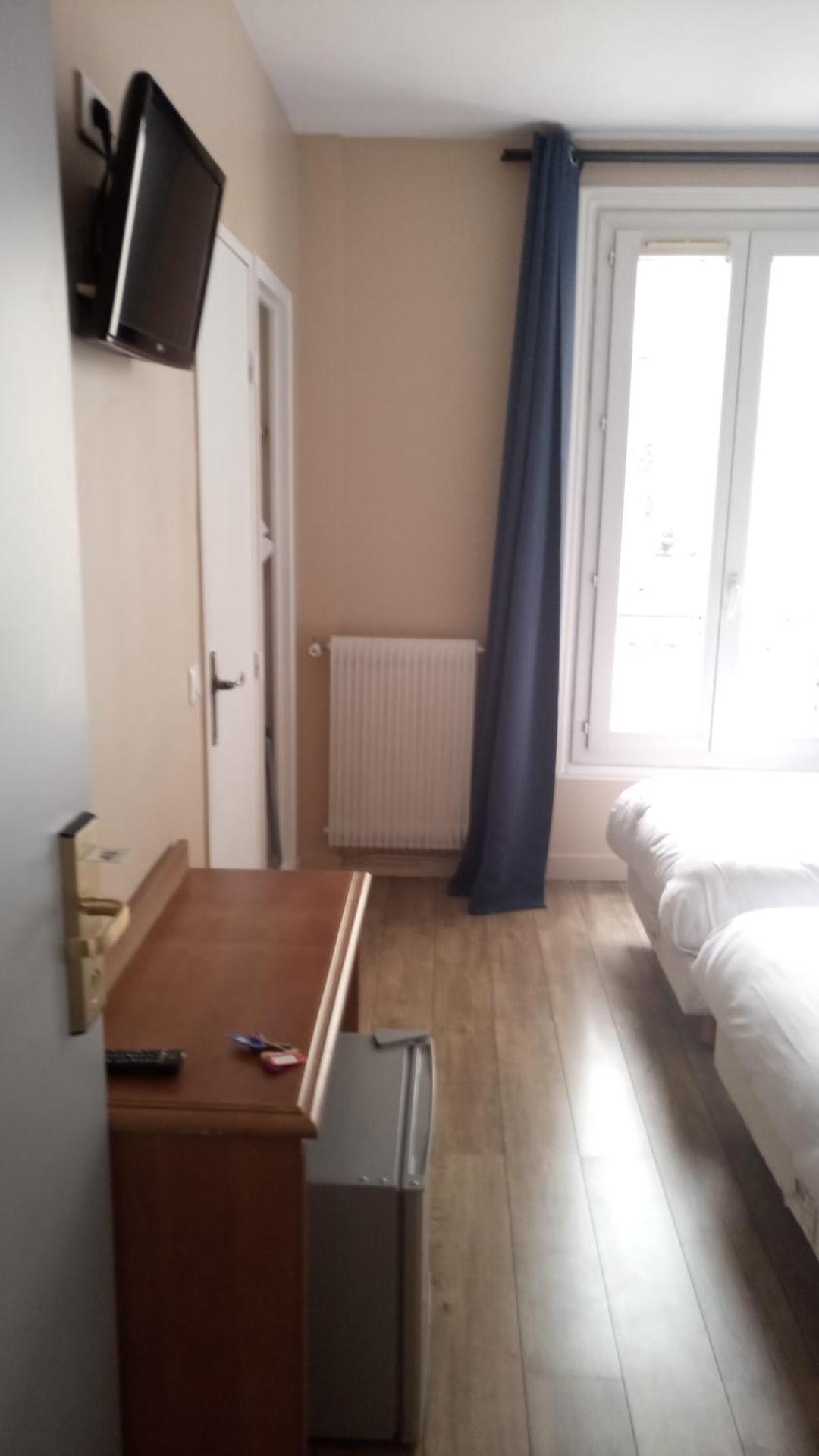 Hôtel De La Perdrix Rouge - Photo 38