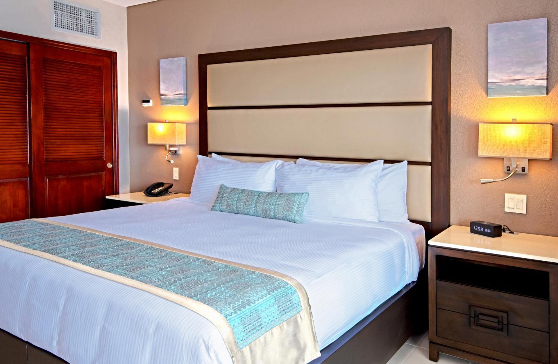 The Villas at Simpson Bay Resort - Photo 32