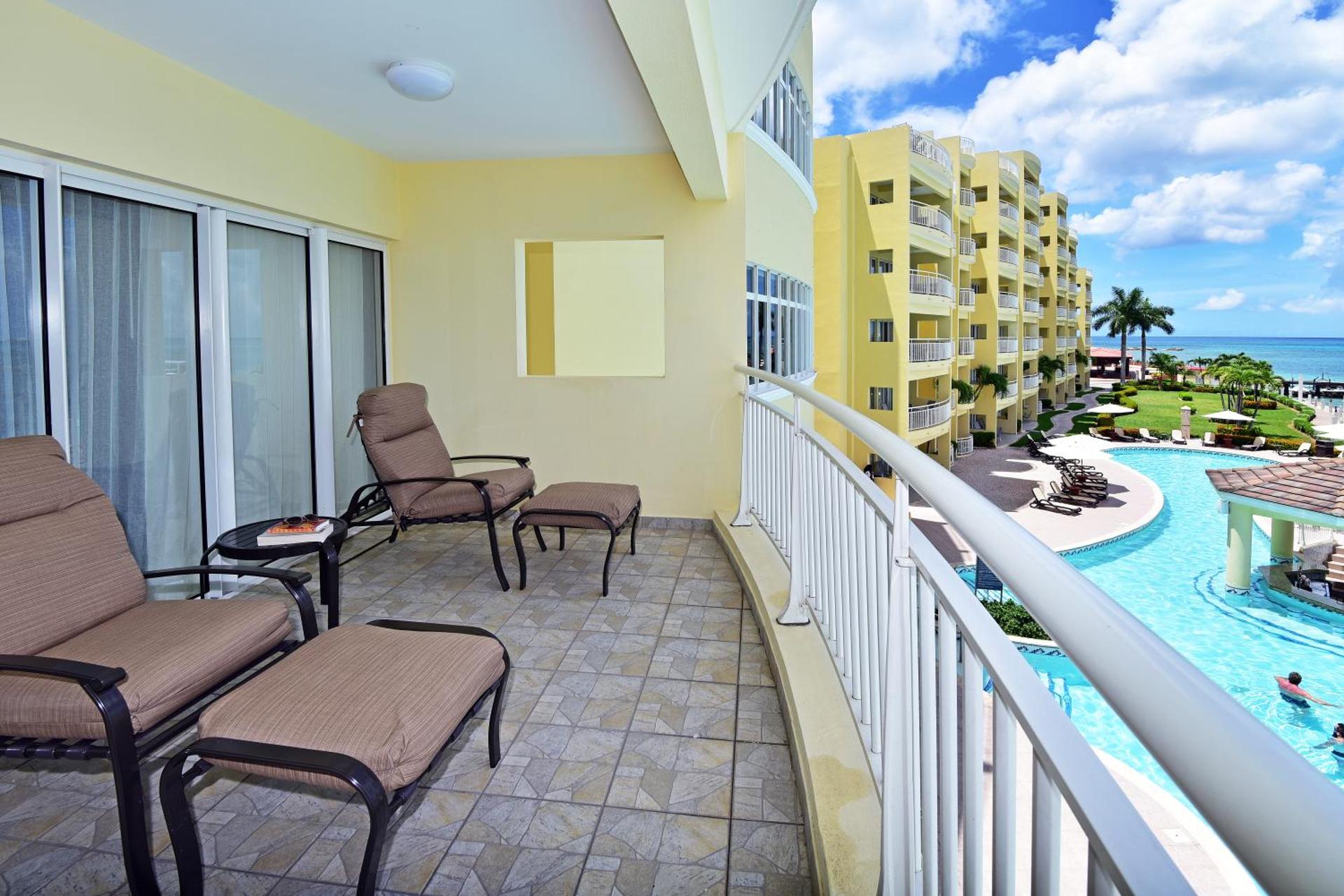 The Villas at Simpson Bay Resort - Photo 42