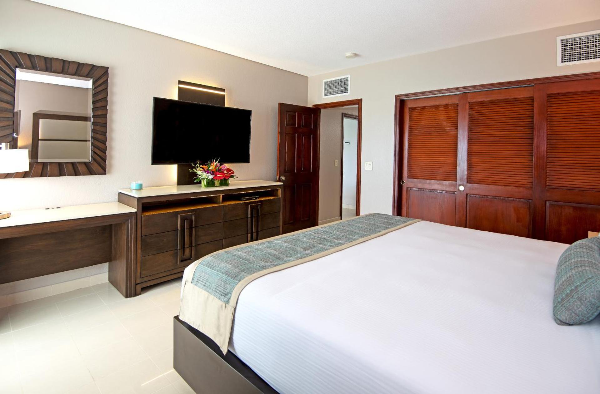 The Villas at Simpson Bay Resort - Photo 51