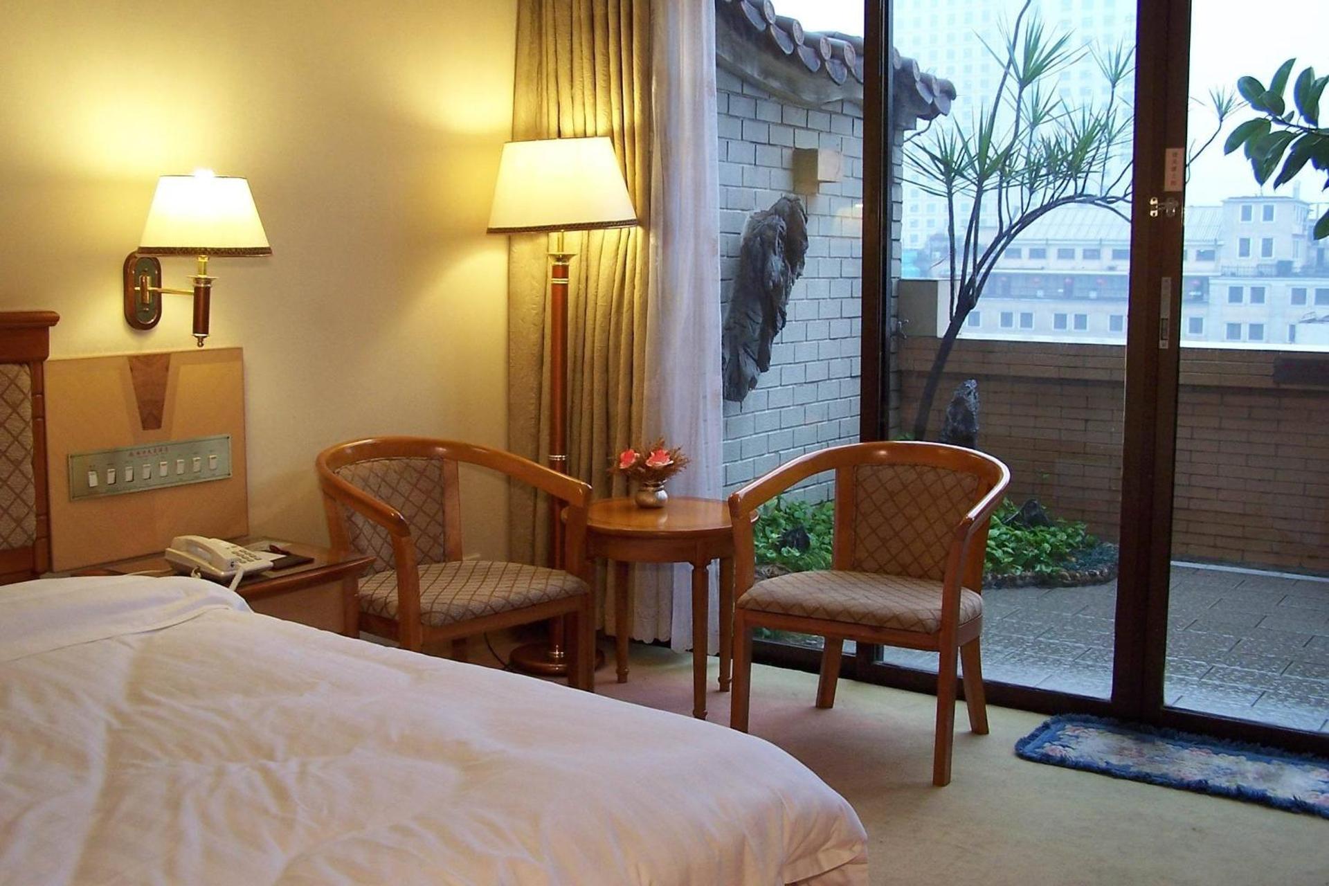 Nanfang Dasha Hotel - Photo 36