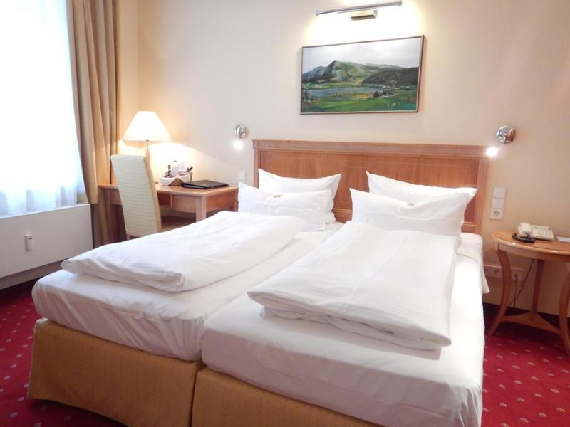 Hotel an der Oper - Photo 58