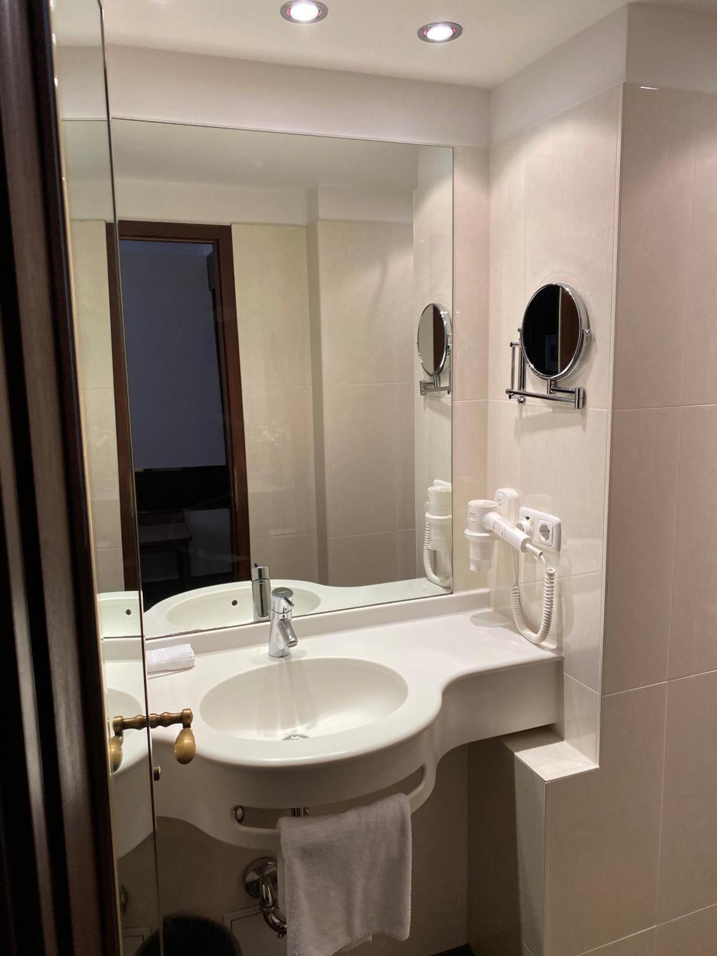 Hotel Kraft - Photo 4