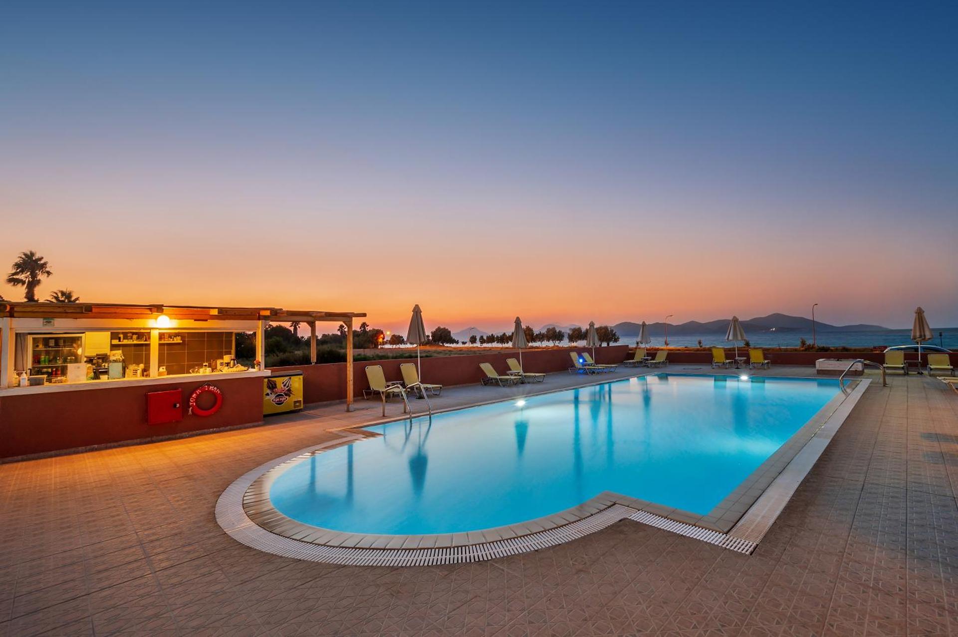 Jonathan Studio Apartments - Photo 3