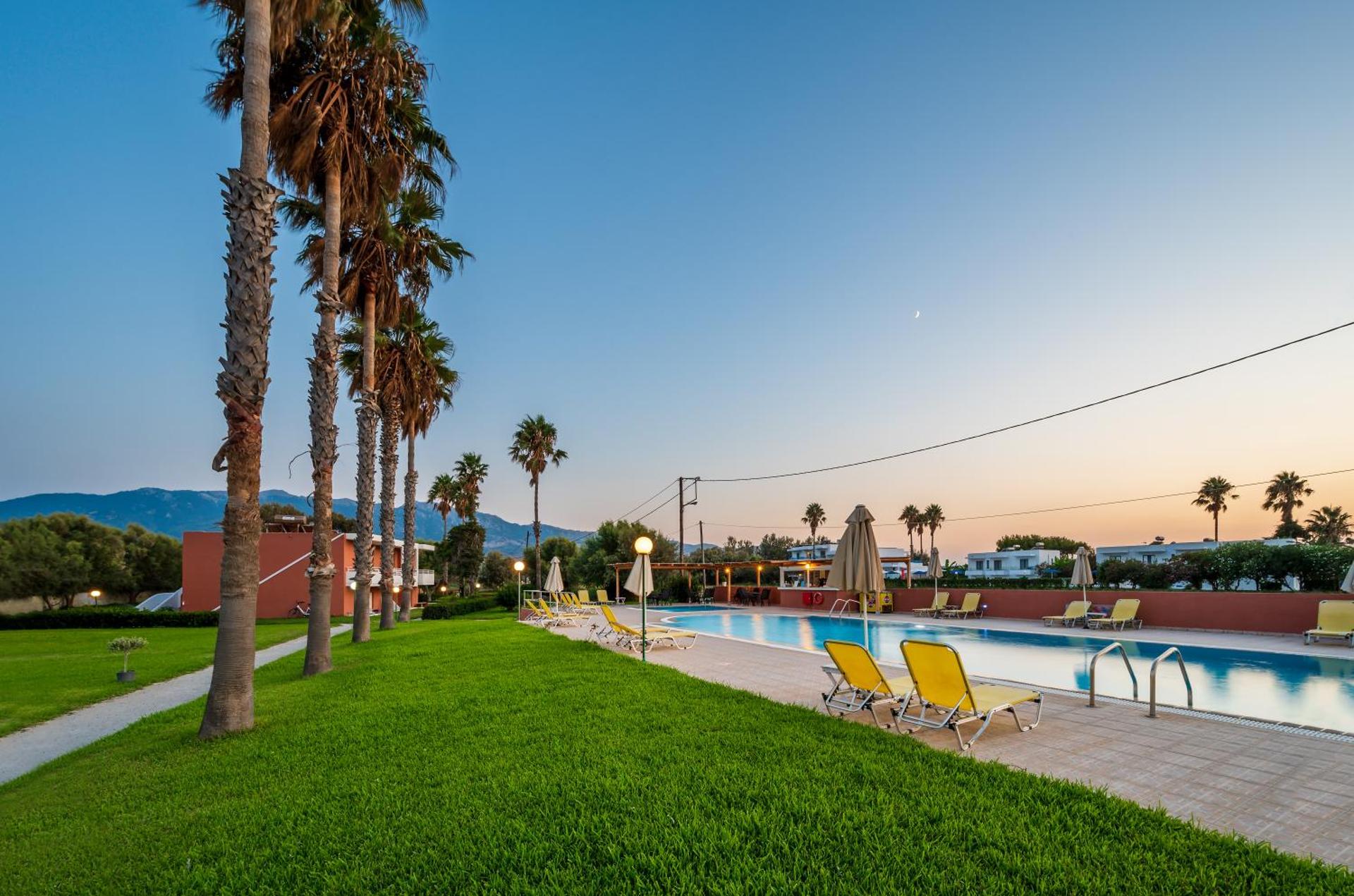 Jonathan Studio Apartments - Photo 23