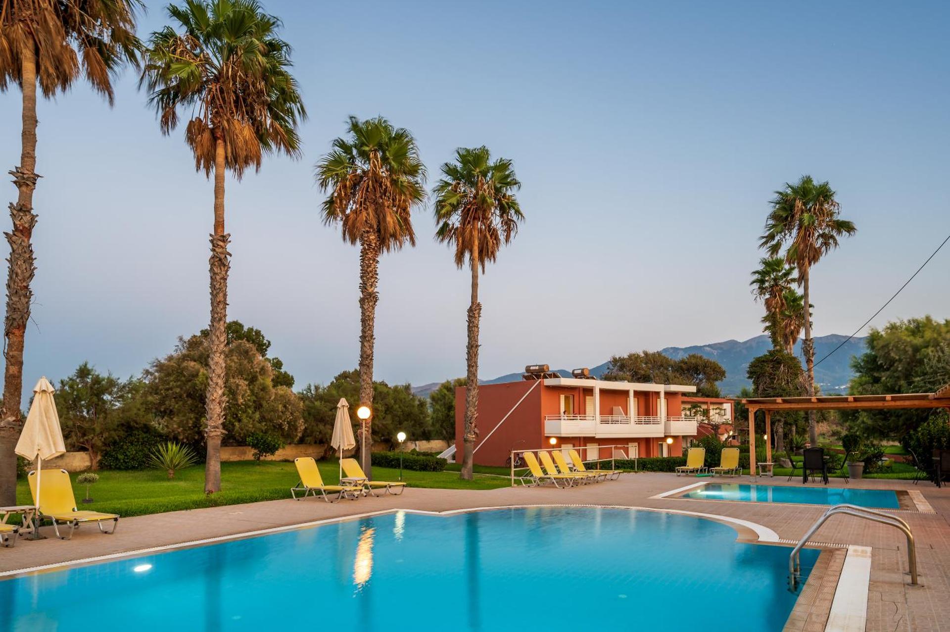 Jonathan Studio Apartments - Photo 24