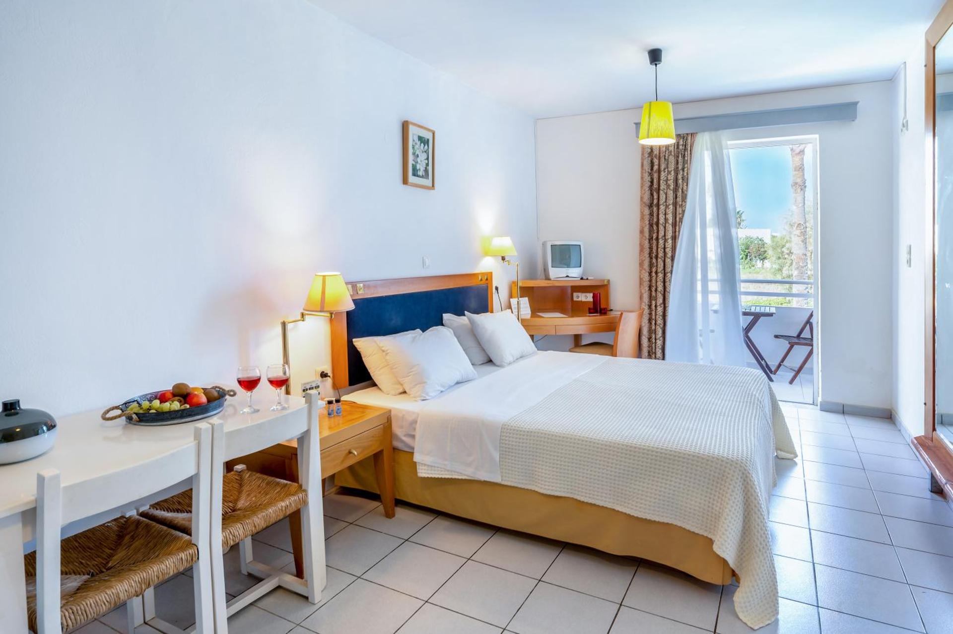 Jonathan Studio Apartments - Photo 36