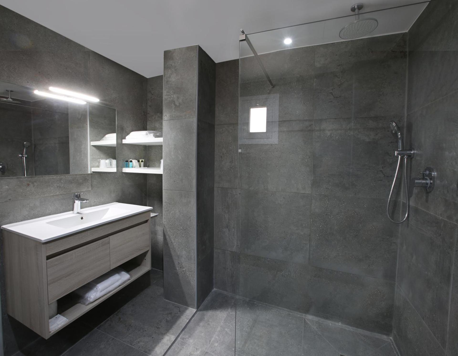 Centrum Hotel - City Center - Photo 22