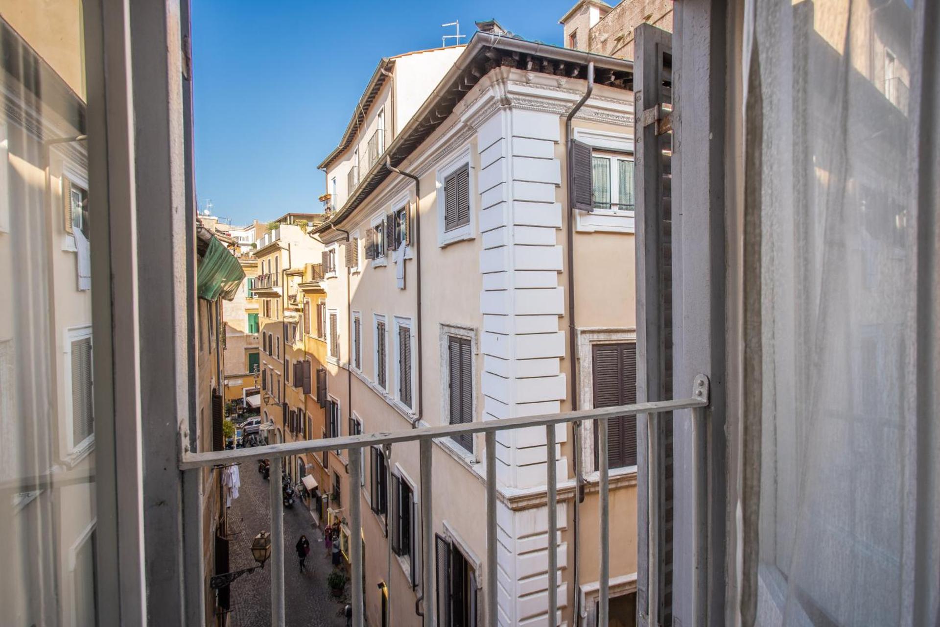 Giubbonari Street - Photo 84