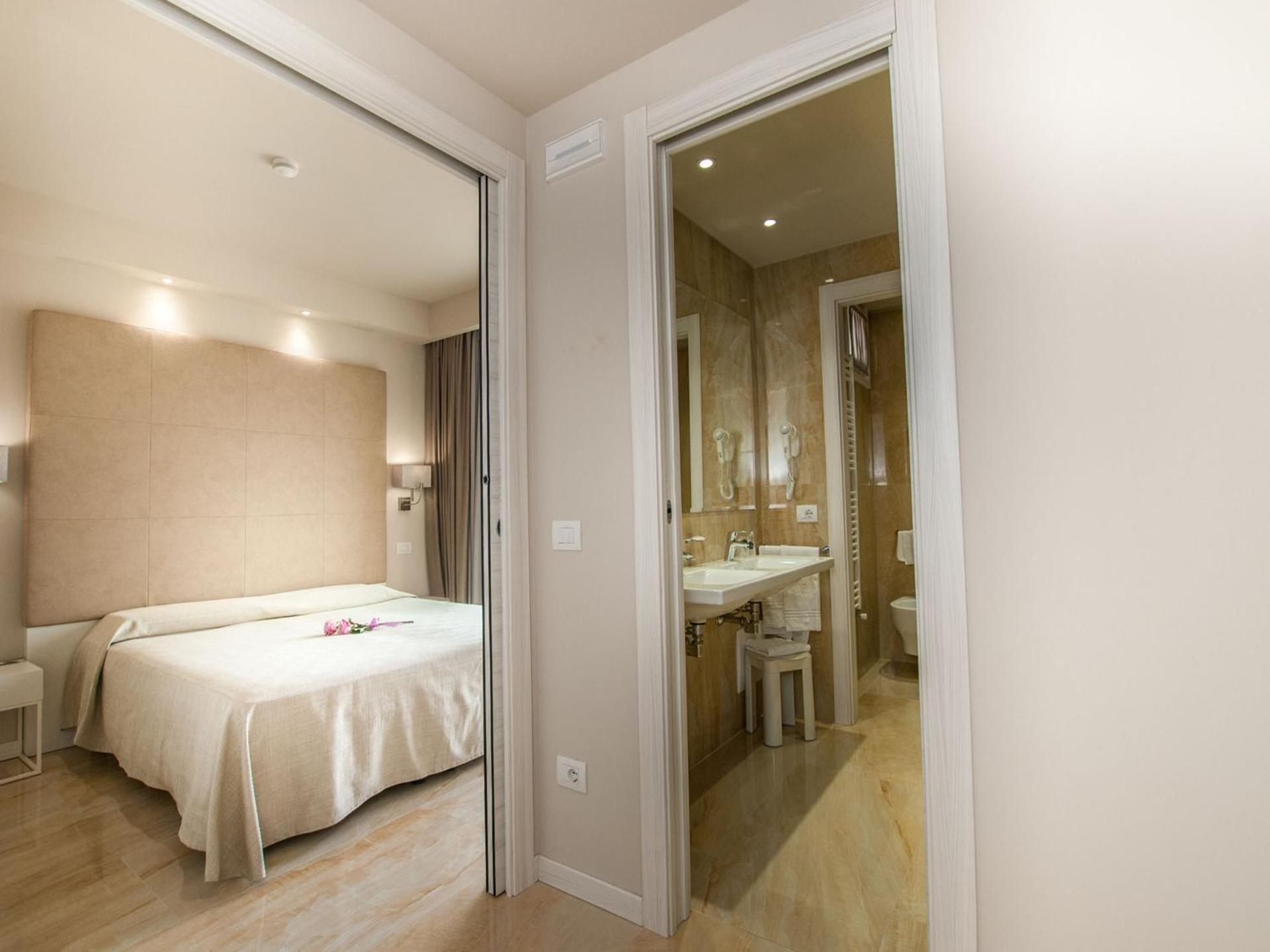 Hotel Du Parc - Photo 43