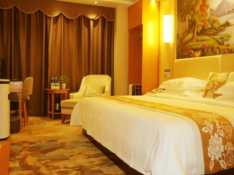 GreenTree Inn Guangzhou Panyu Chimelong Paradise Business Hotel - Photo 20