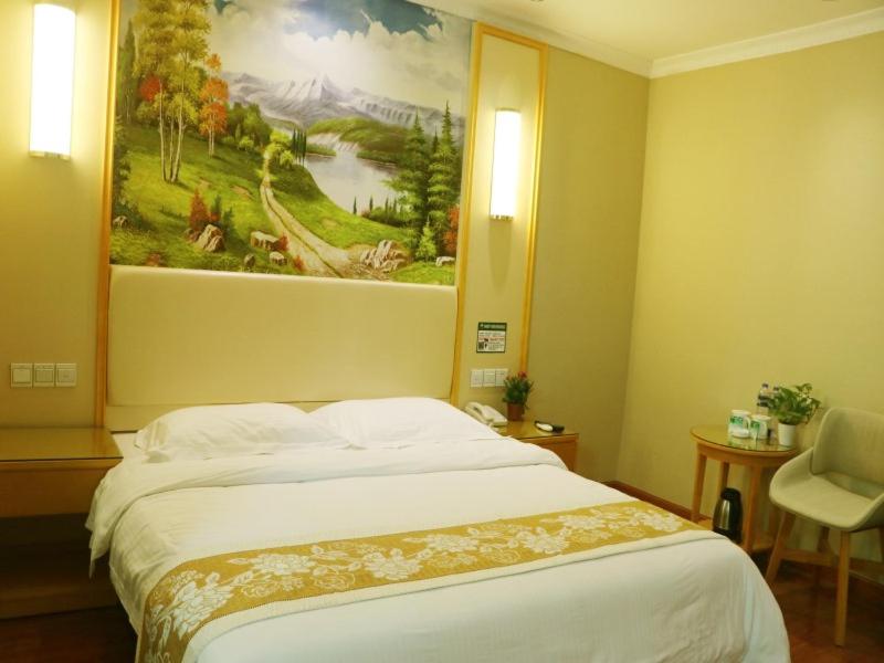 GreenTree Inn Guangzhou Panyu Chimelong Paradise Business Hotel - Photo 24