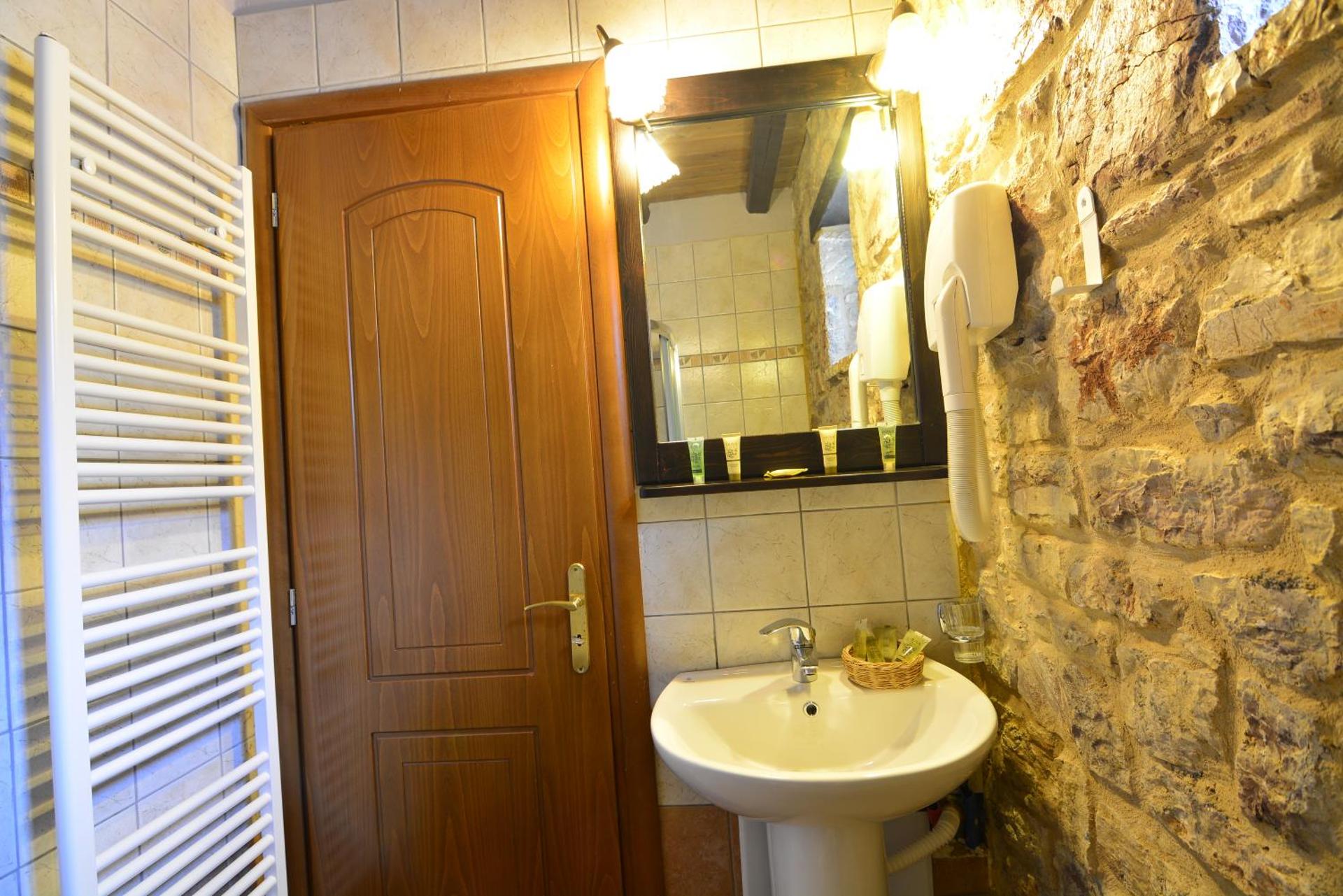 Georgio's V Chalet Kalavrita - Photo 53