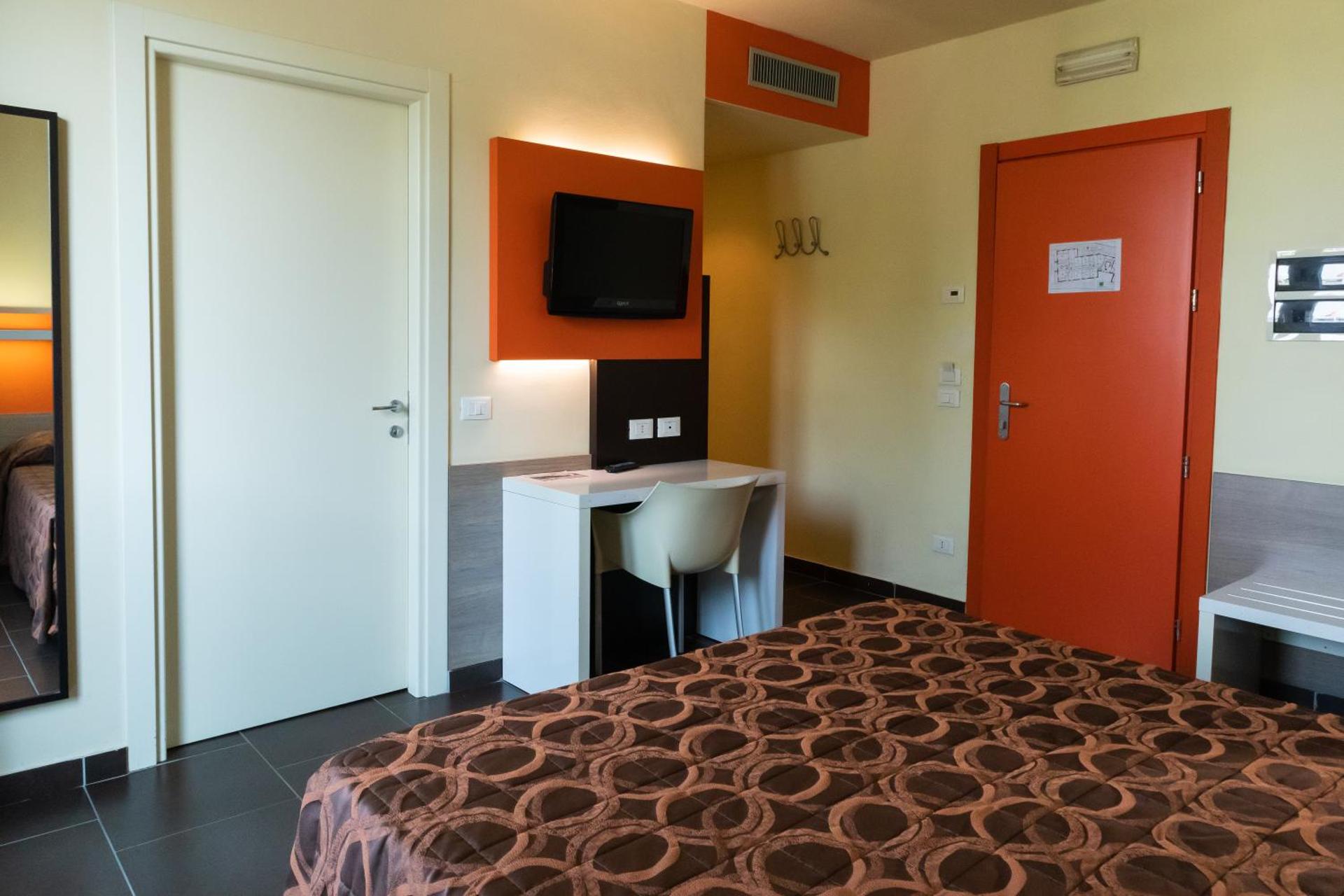 Hotel Fiera Rho - Photo 46