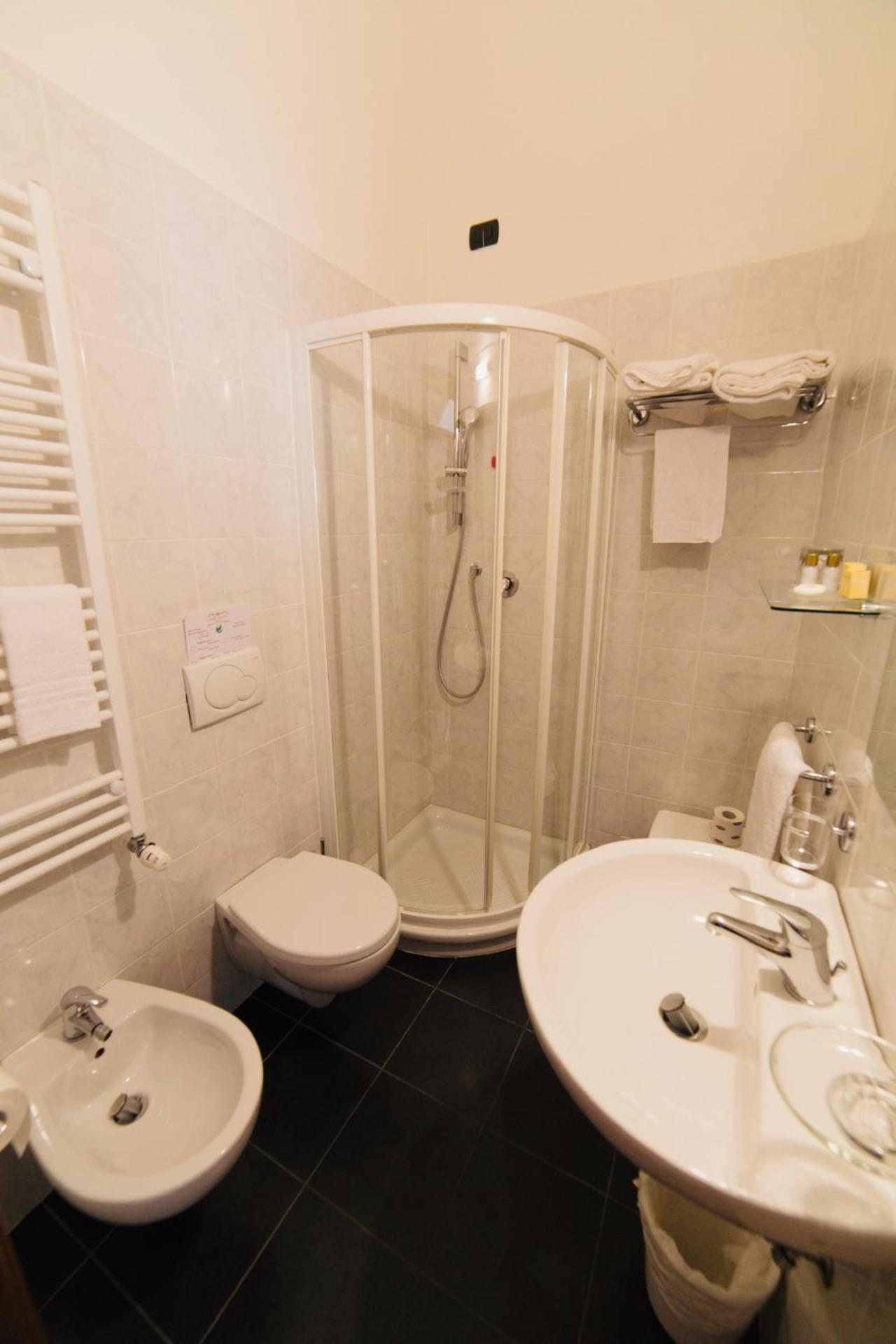 Hotel Eletto - Photo 29