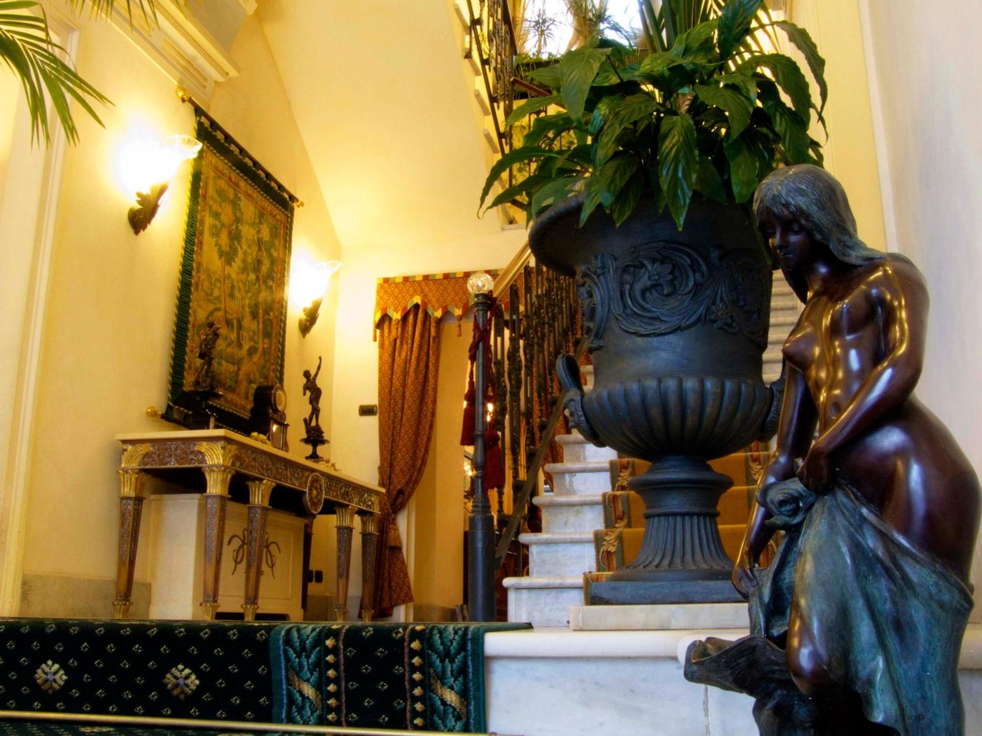 Liberty Hotel - Photo 13