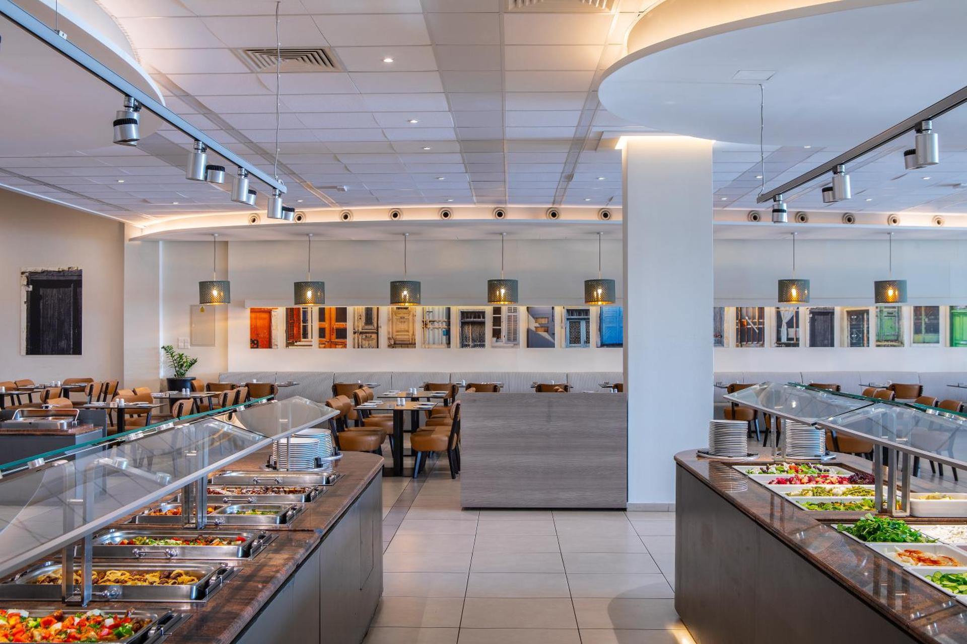 Mayfair Hotel - Photo 28