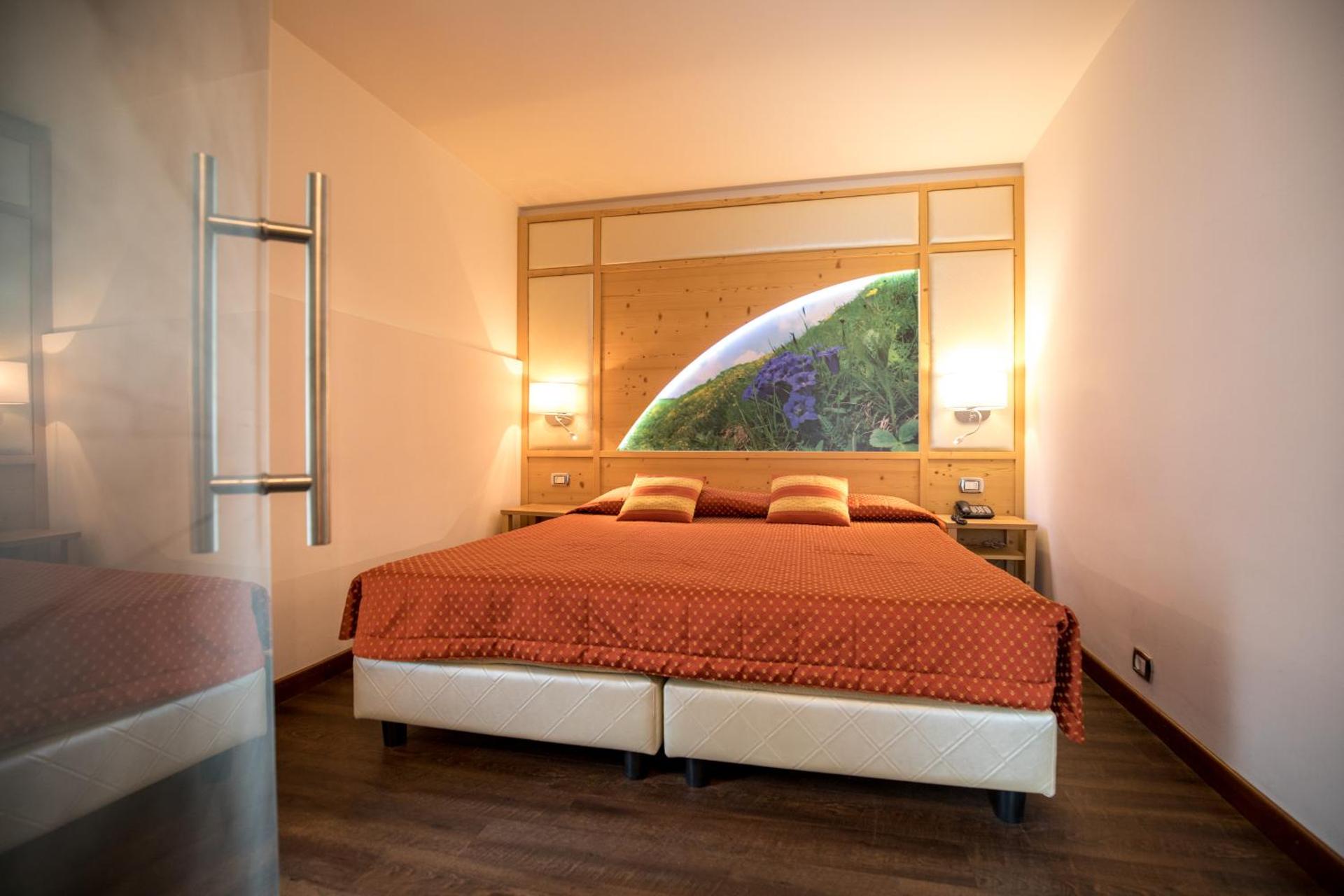 Hotel Touring - Photo 42