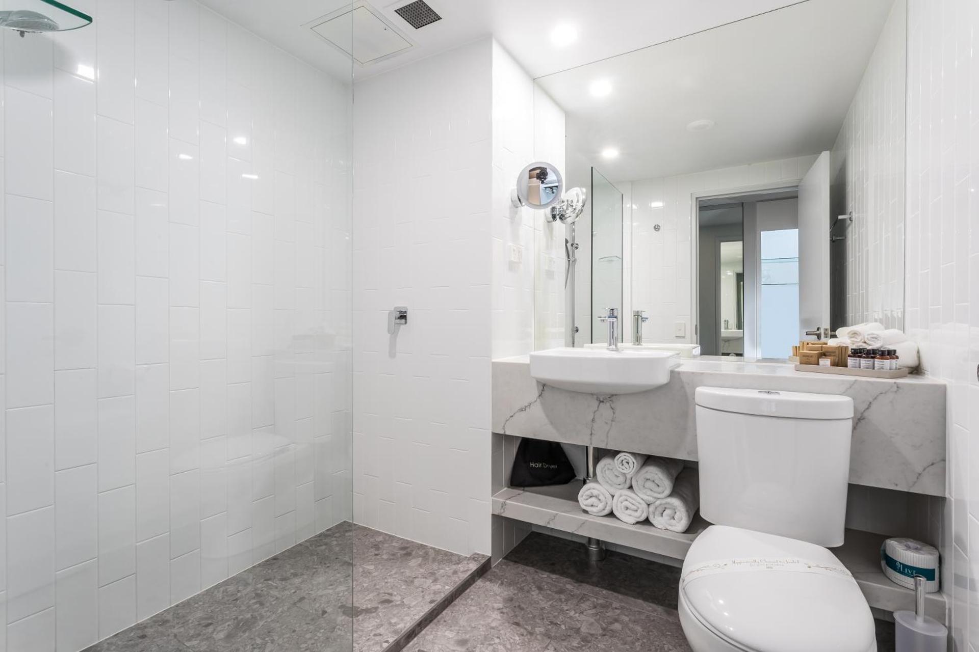 Hotel Kingsley - Photo 24