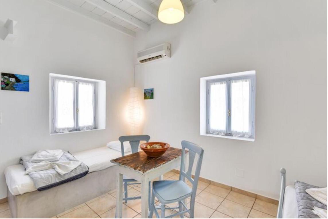 Traditional Cycladic House - Photo 12