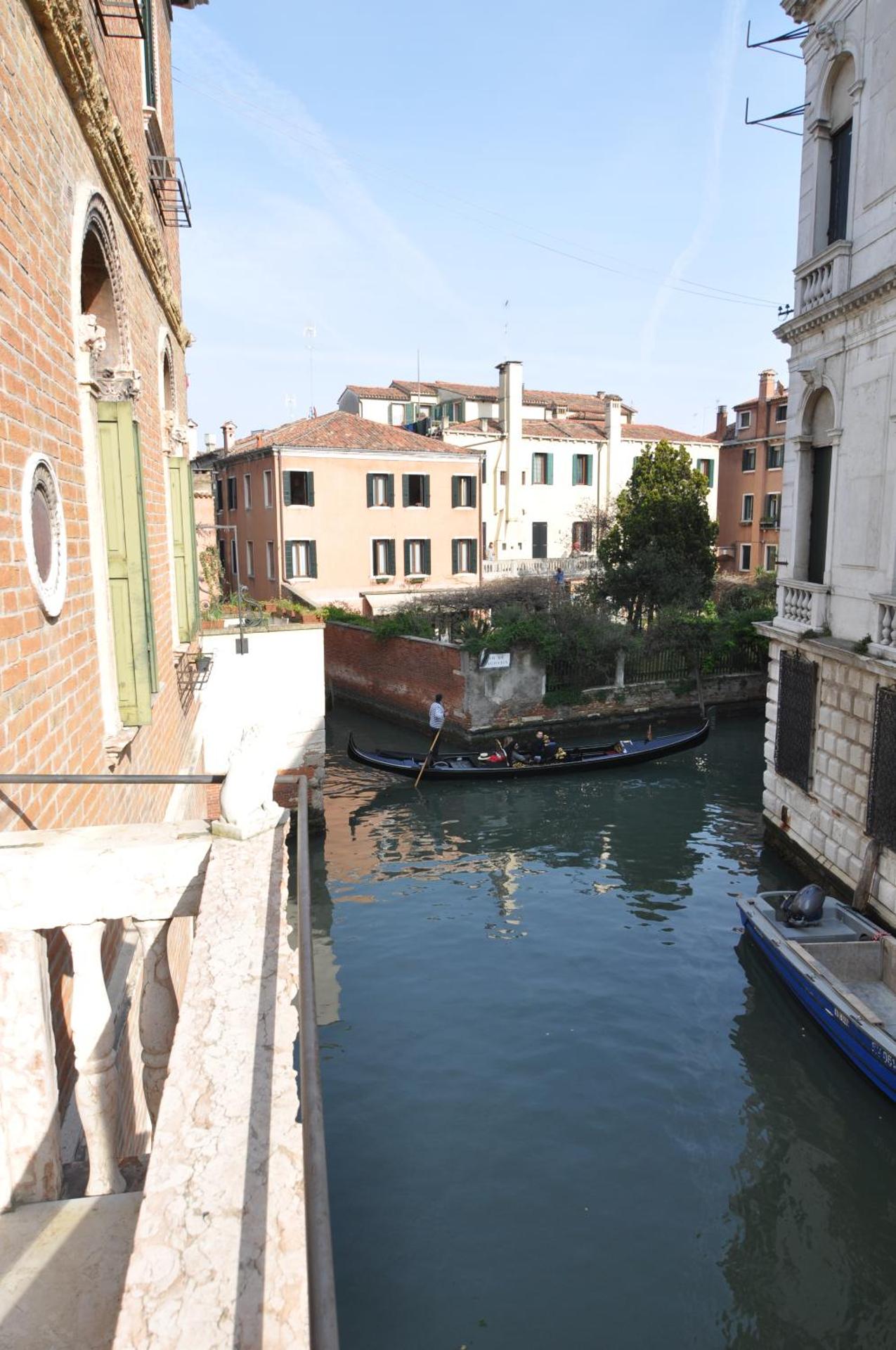 Casa Dei Pittori Venice Apartments - Photo 65