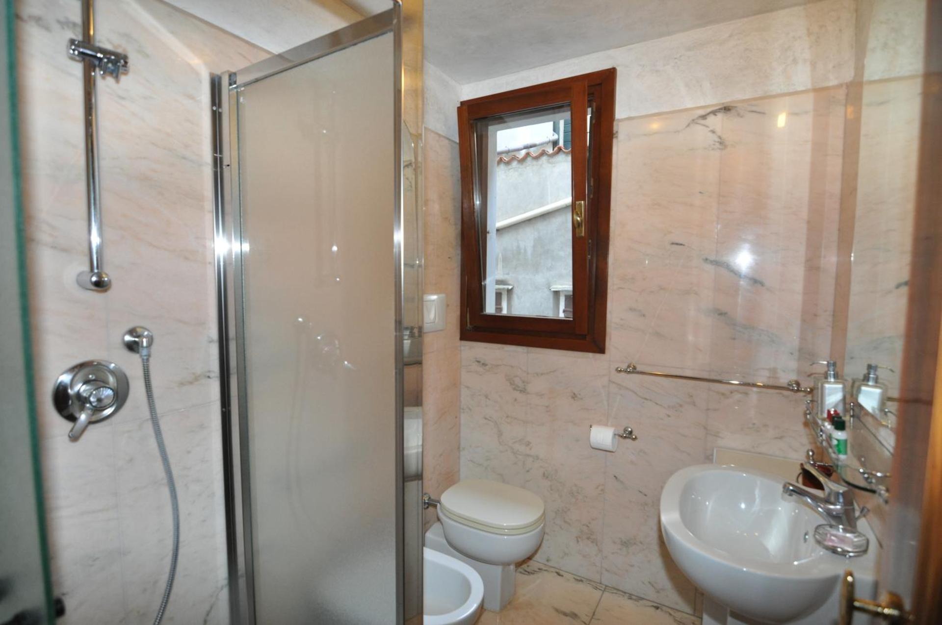 Casa Dei Pittori Venice Apartments - Photo 58