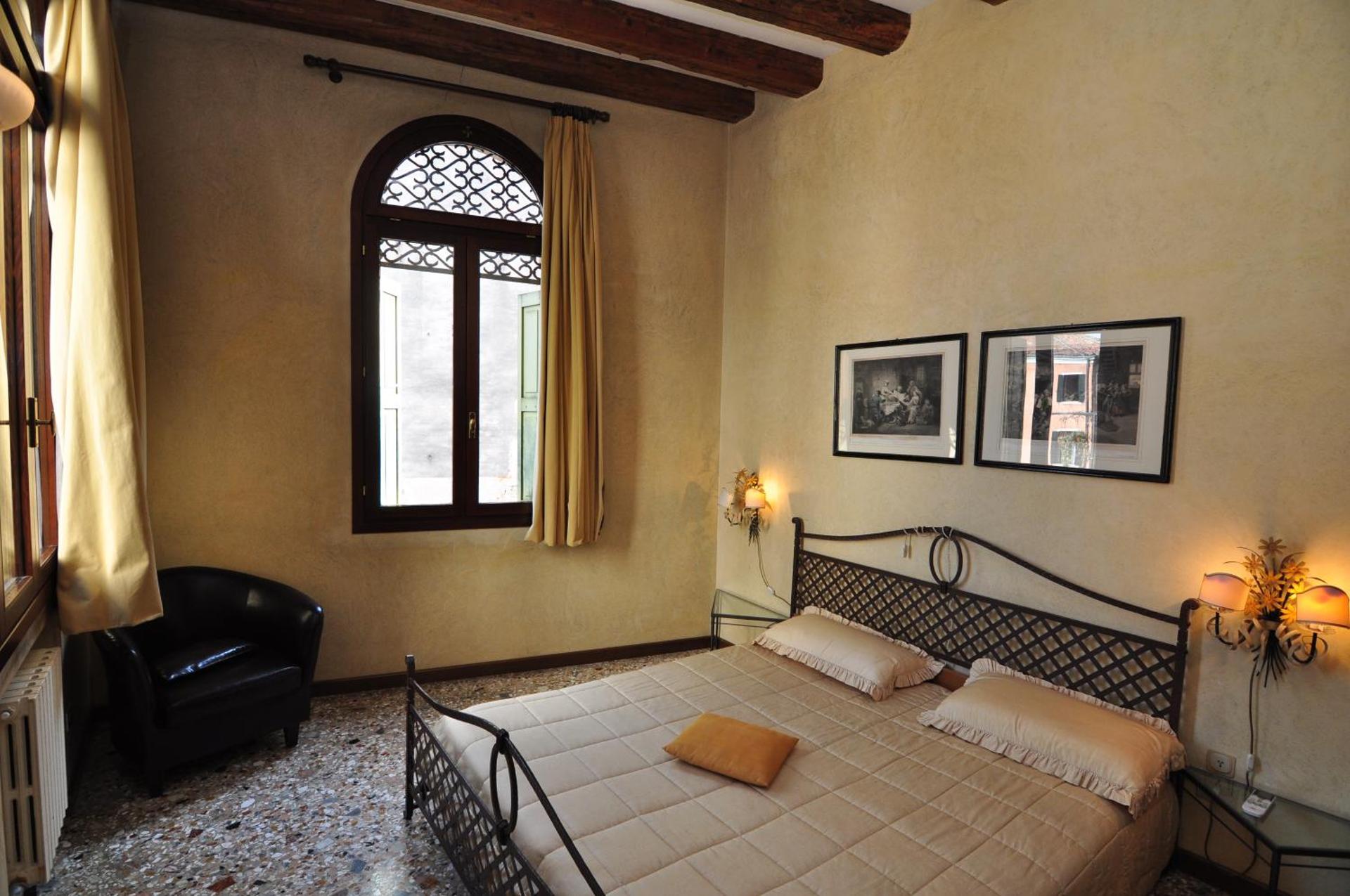 Casa Dei Pittori Venice Apartments - Photo 17