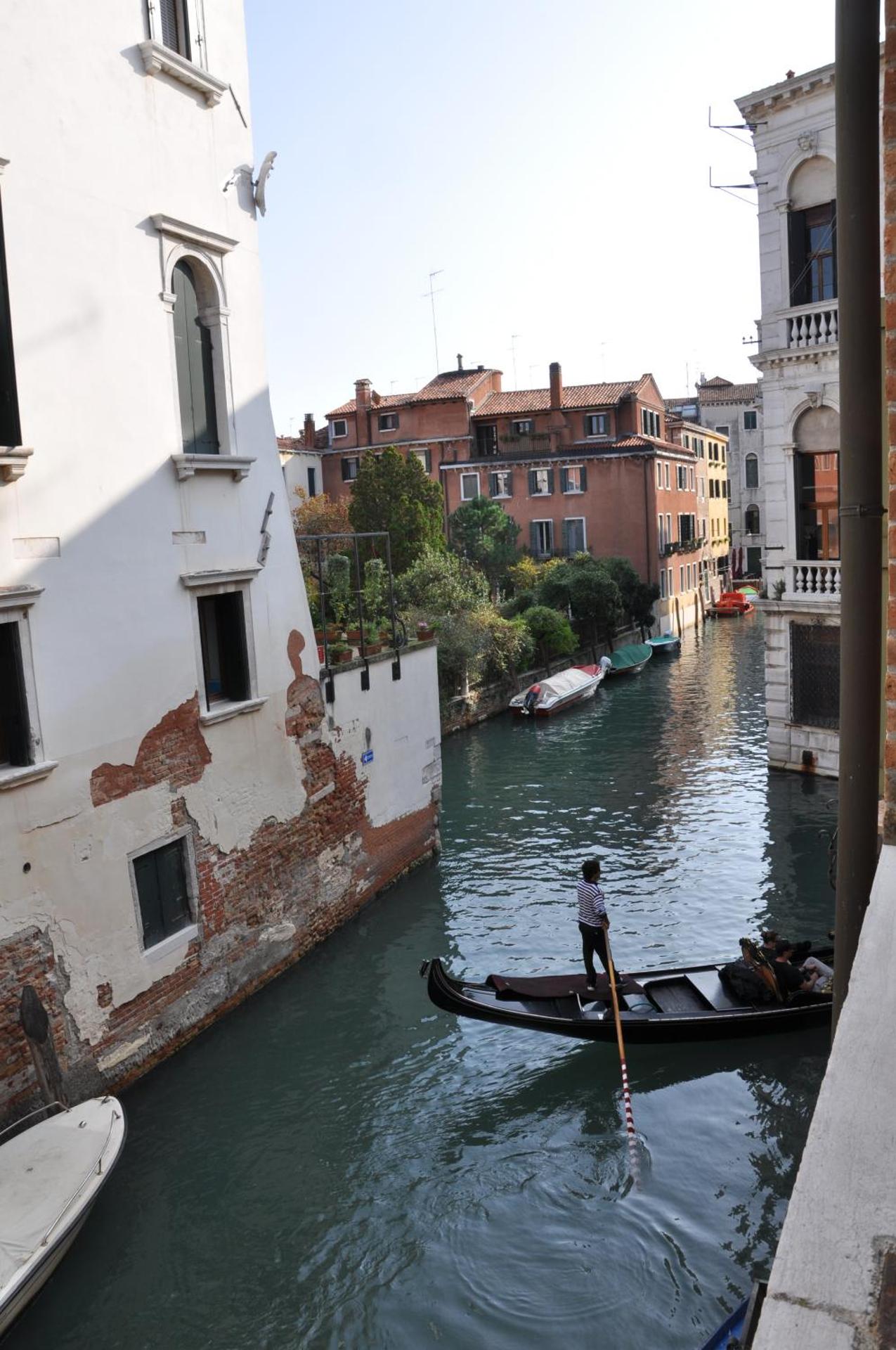 Casa Dei Pittori Venice Apartments - Photo 15