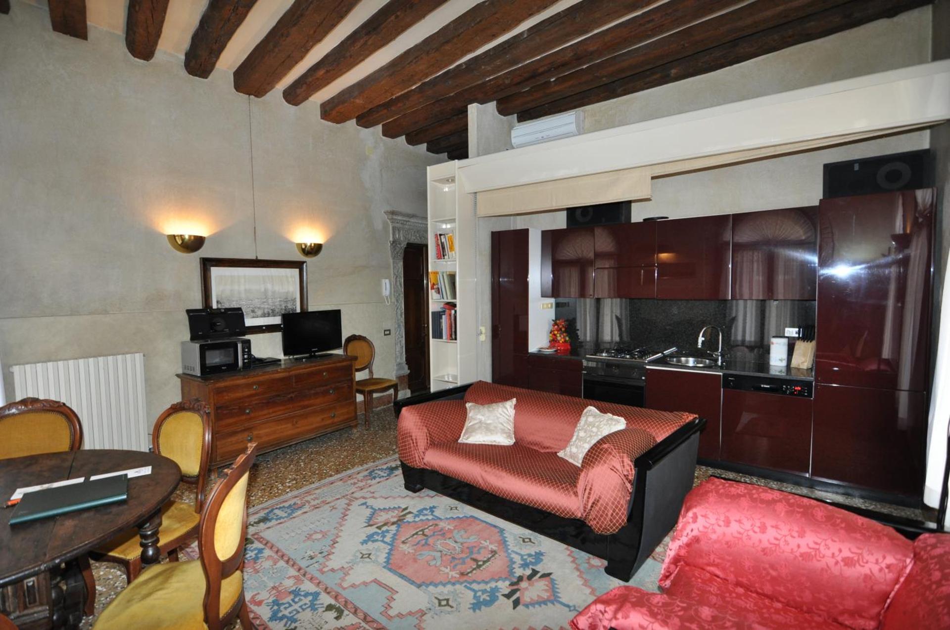 Casa Dei Pittori Venice Apartments - Photo 35