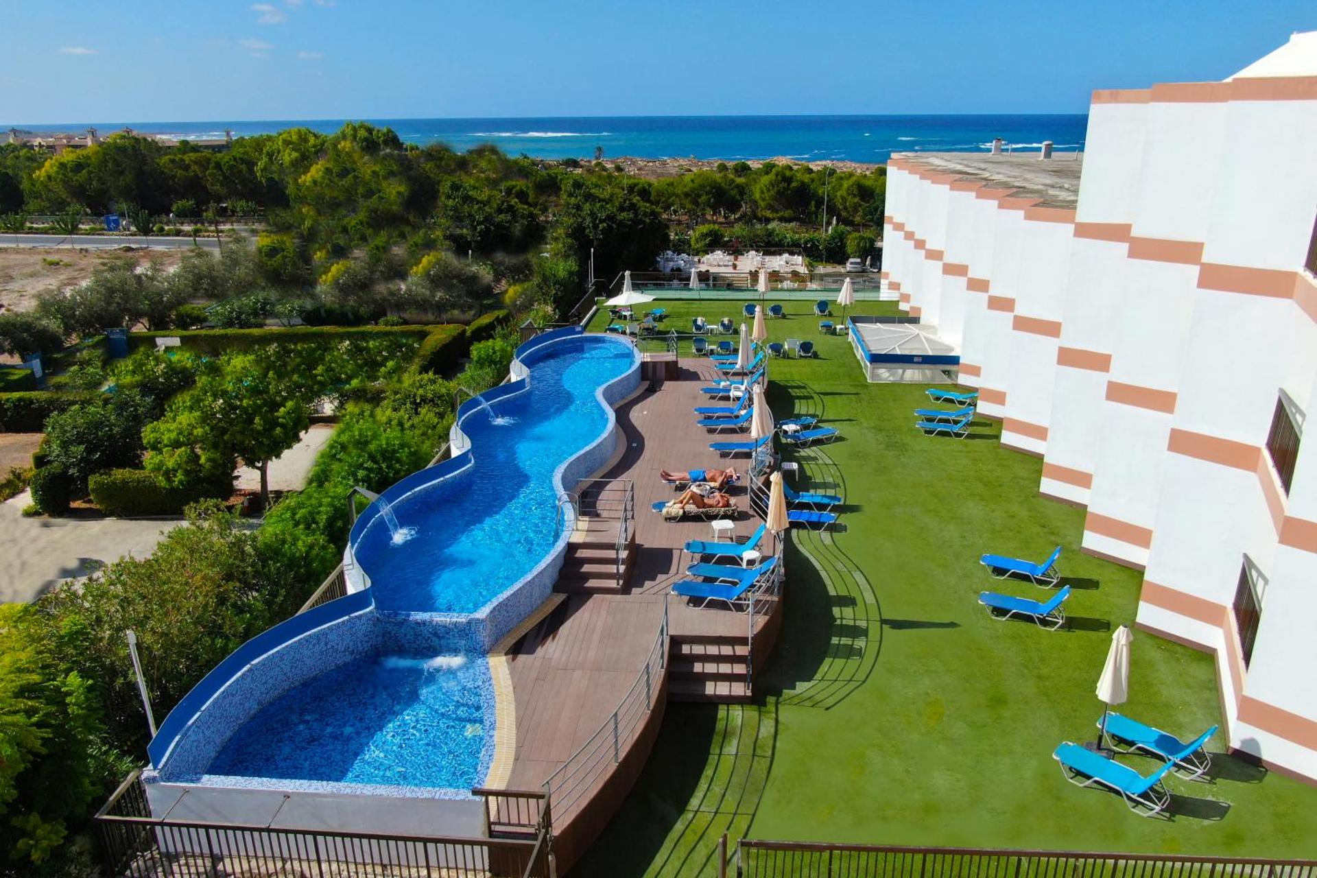 Avlida Hotel - Photo 95