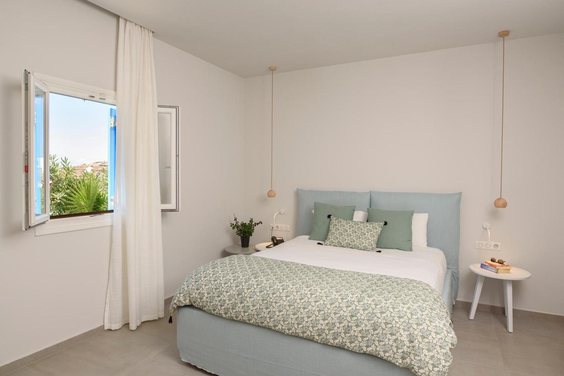 Vigla Hotel - Photo 37